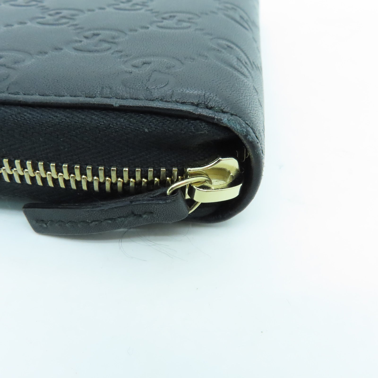 GUCCI Cowhide Leather Wallet Gold Buckle Wallet Black