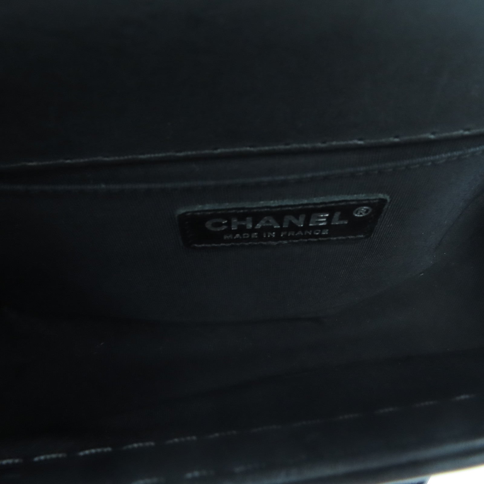 CHANEL 菱格牛皮皮革Boy 25銀扣肩背袋黑色