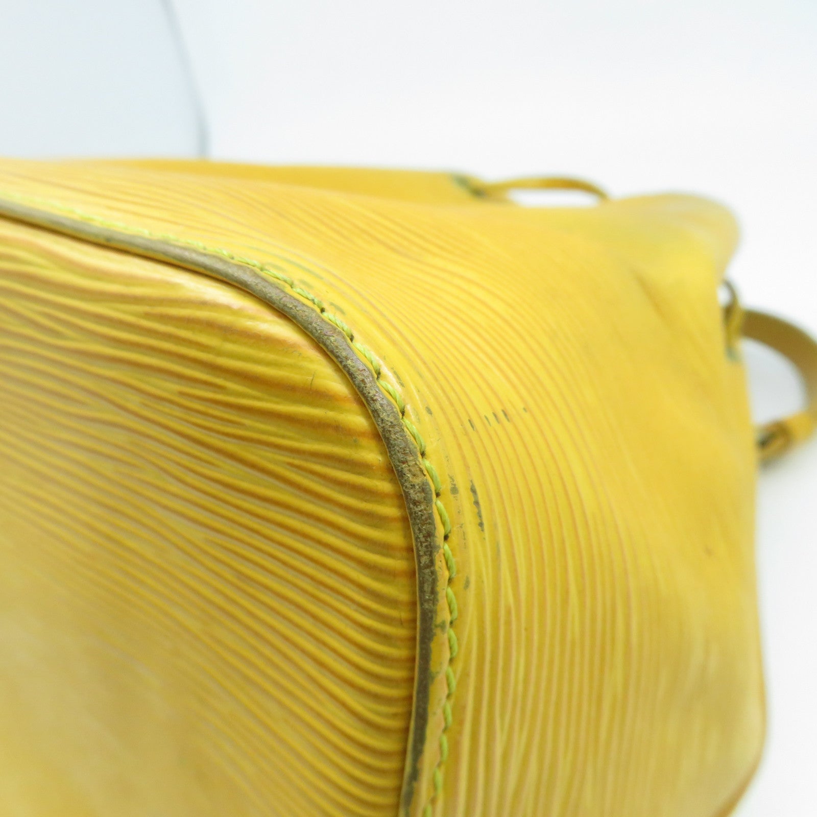 LOUIS VUITTON Epi Noe Shoulder Bag金扣肩背袋黃色