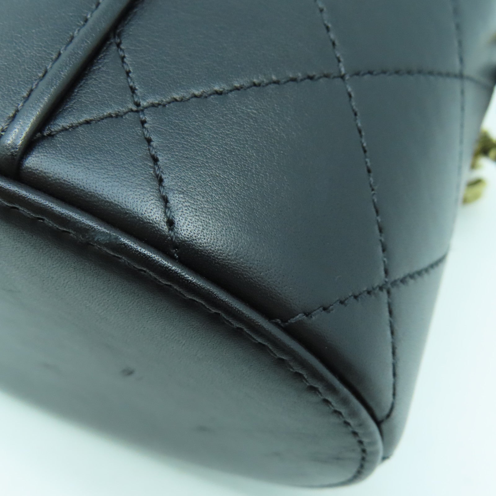 CHANEL 菱格牛皮皮革Chain Shoulder Bag金扣鏈帶肩背袋黑色