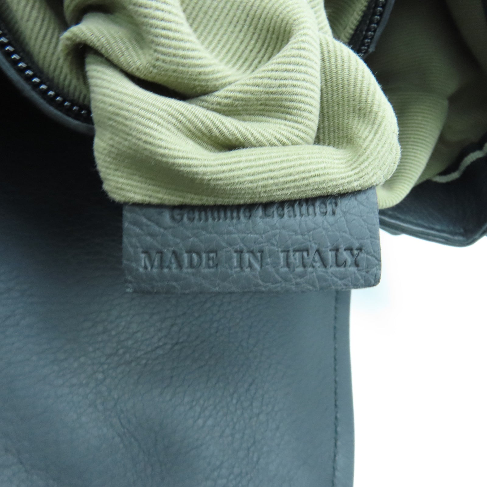 BALLY 牛皮皮革Shoulder Bag黑扣肩背袋黑色