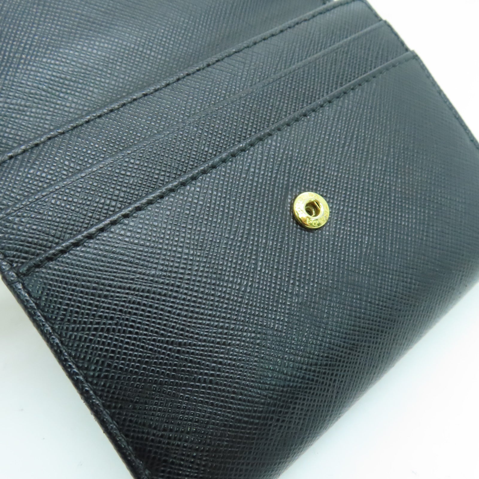 PRADA Saffiano皮革Wallet金扣錢包黑色