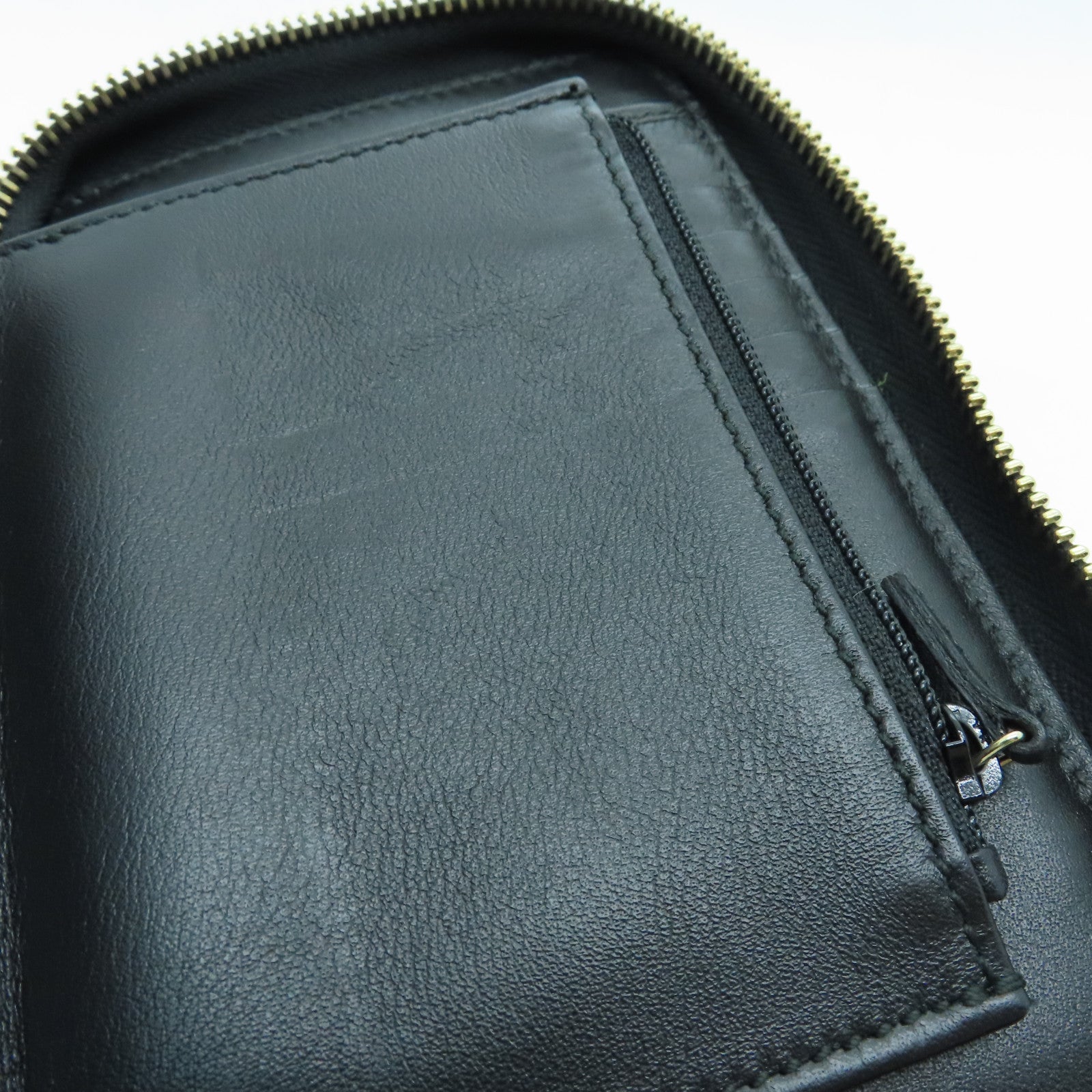 GUCCI Cowhide Leather Wallet Gold Buckle Wallet Black