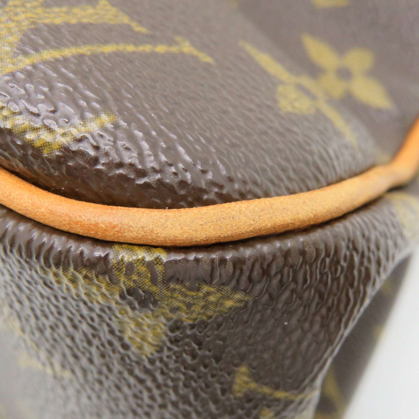 LOUIS VUITTON Monogram Batignolles Horizont Shoulder Bag brown