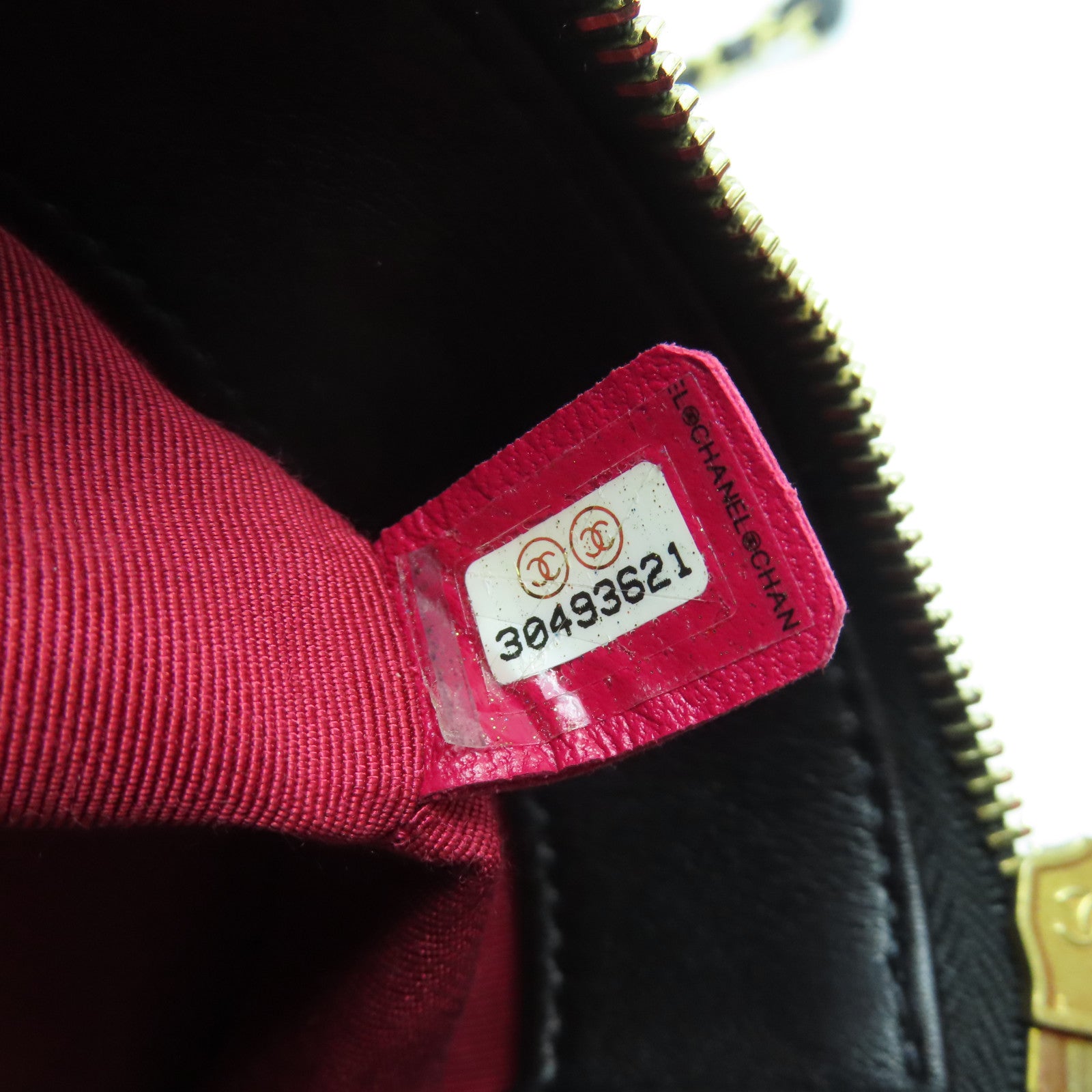 CHANEL 菱格牛皮皮革Chain Shoulder Bag金扣鏈帶肩背袋黑色