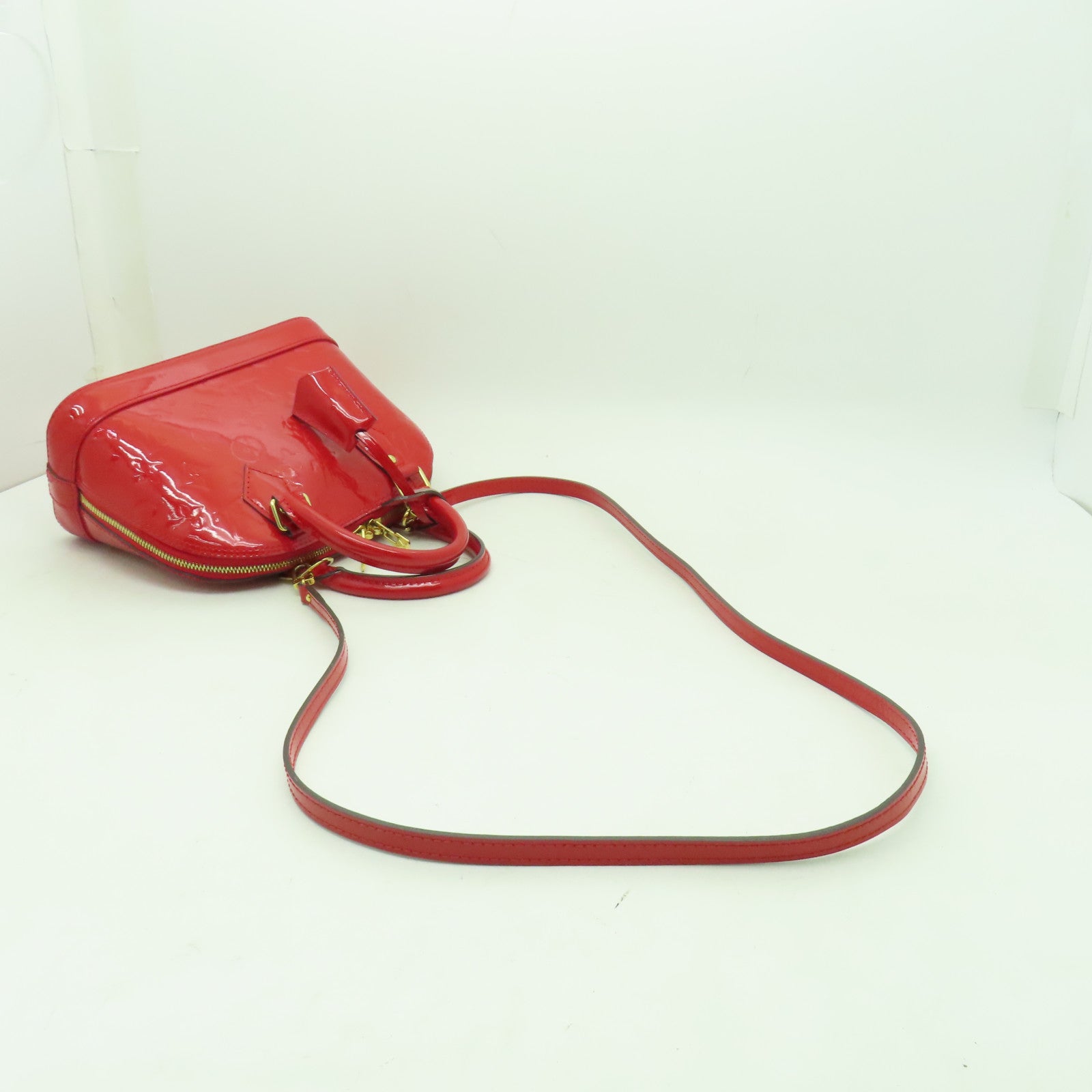 LOUIS VUITTON Vernis Alma BB金扣手挽肩背兩用袋紅色