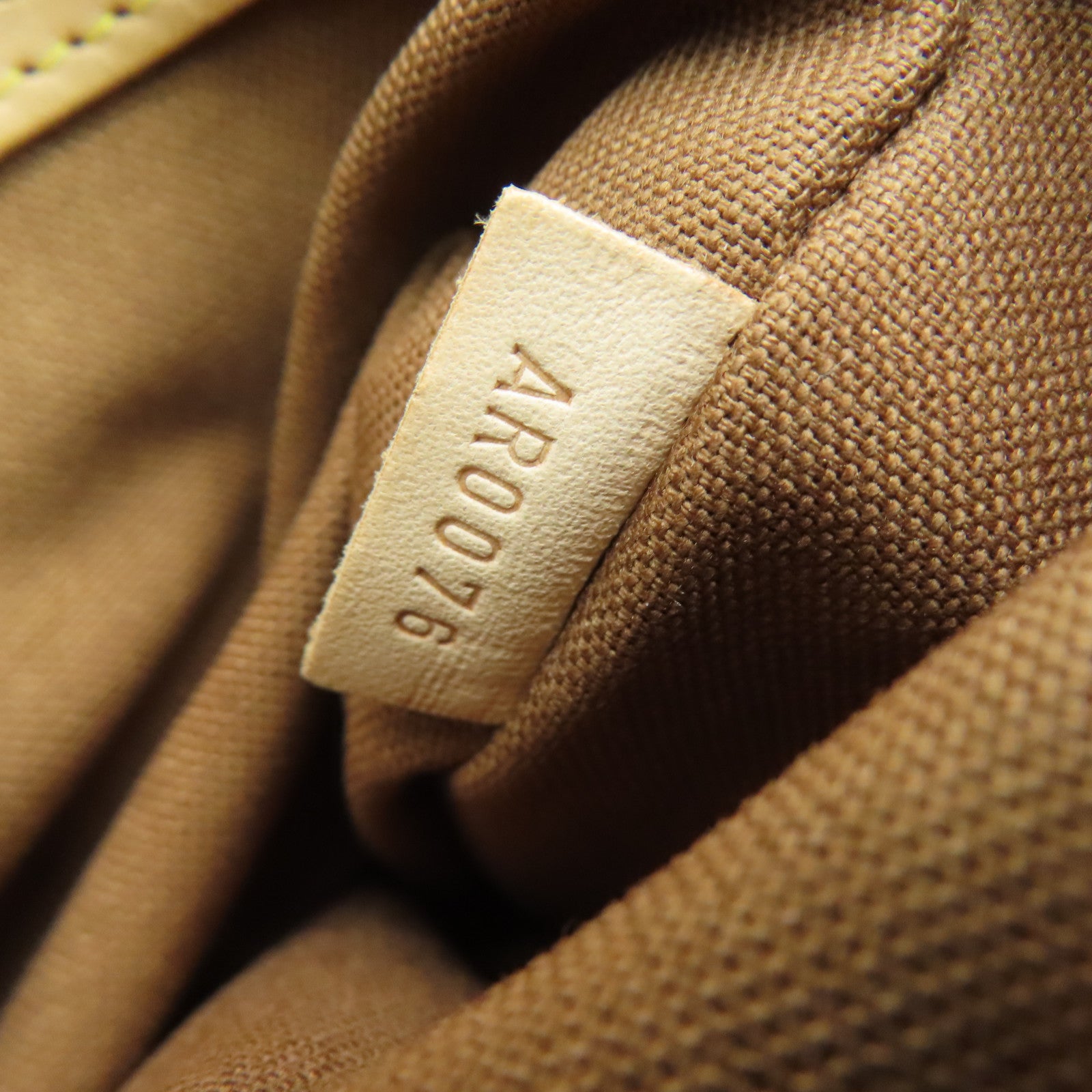 LOUIS VUITTON Monogram Cabas Mezzo金扣手挽袋啡色