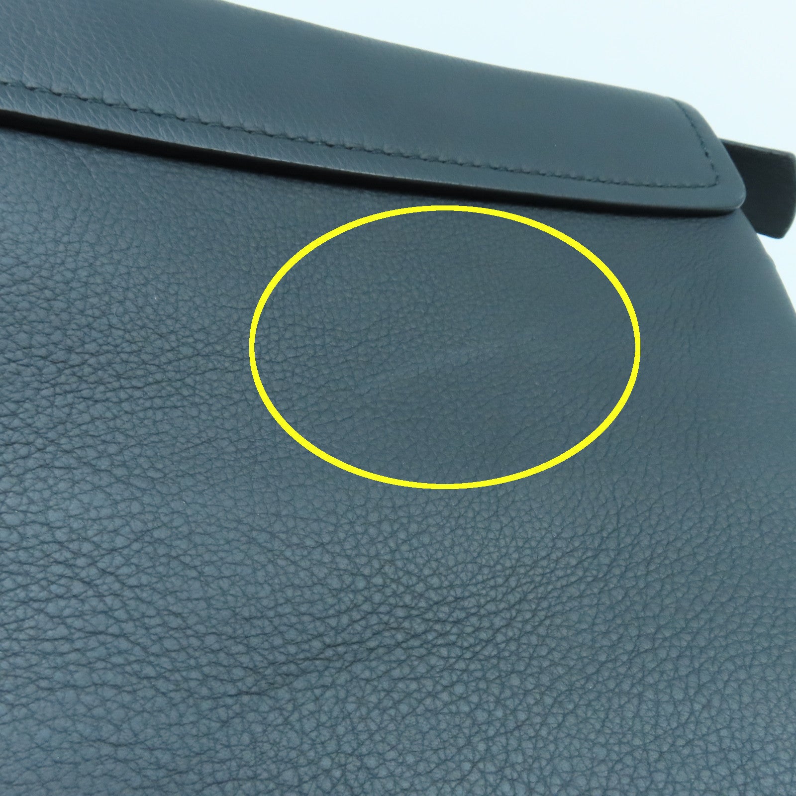 BALLY 牛皮皮革Shoulder Bag黑扣肩背袋黑色