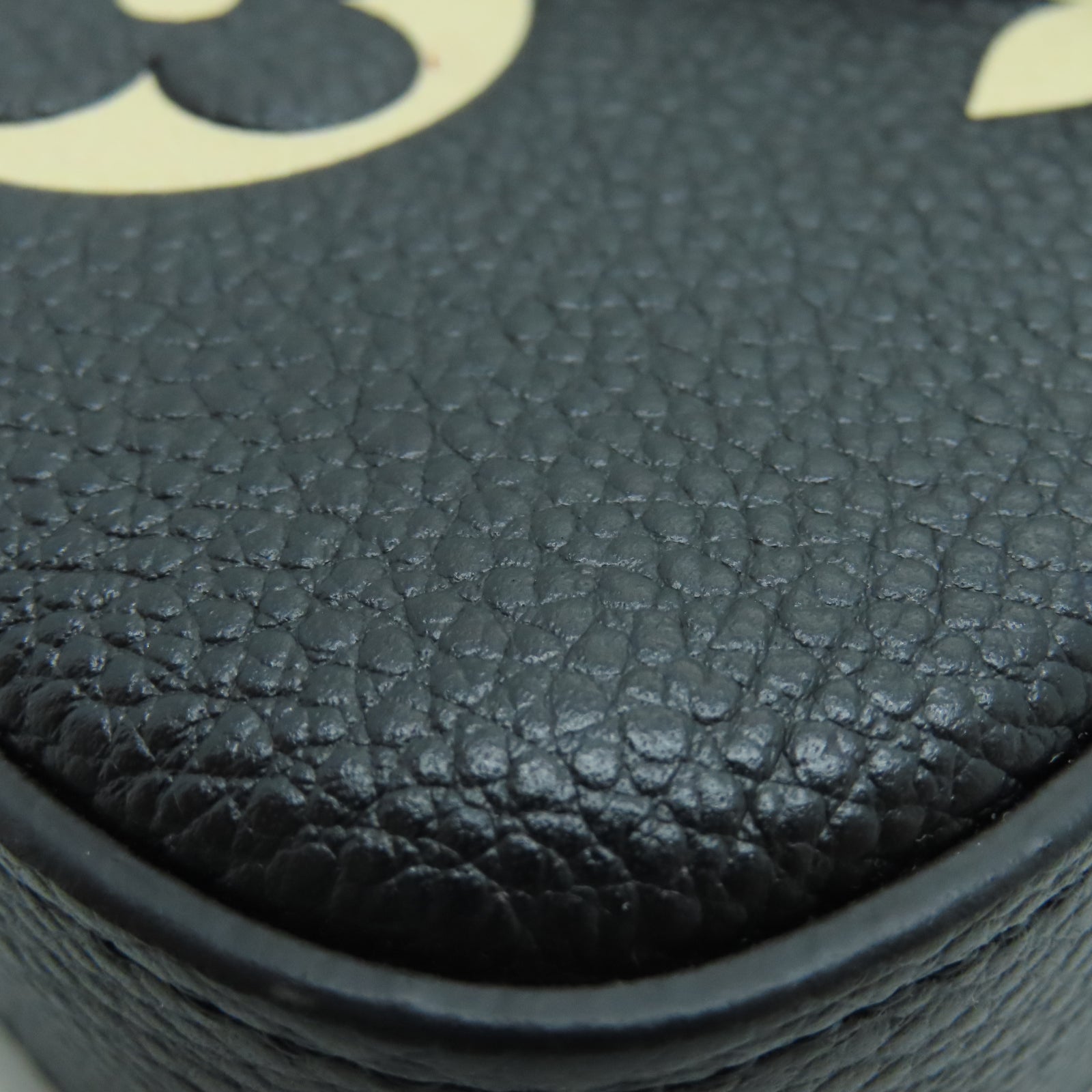 LOUIS VUITTON Monogram Empreinte Felicie Pochette Gold Buckle Chain Shoulder Bag Black/White