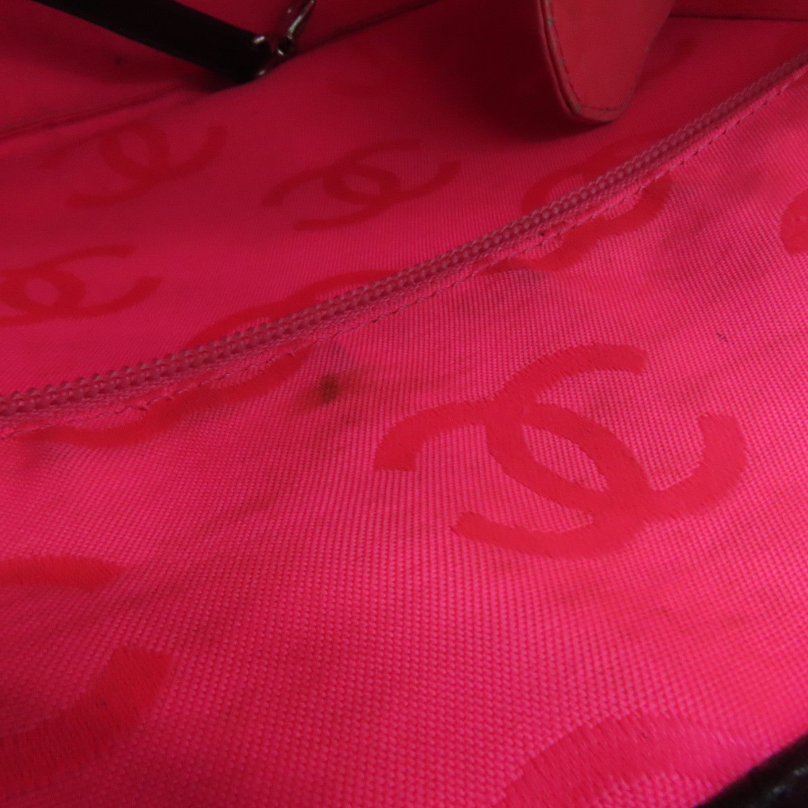 CHANEL 菱格牛皮皮革Cambon Totebag銀扣肩背袋黑色