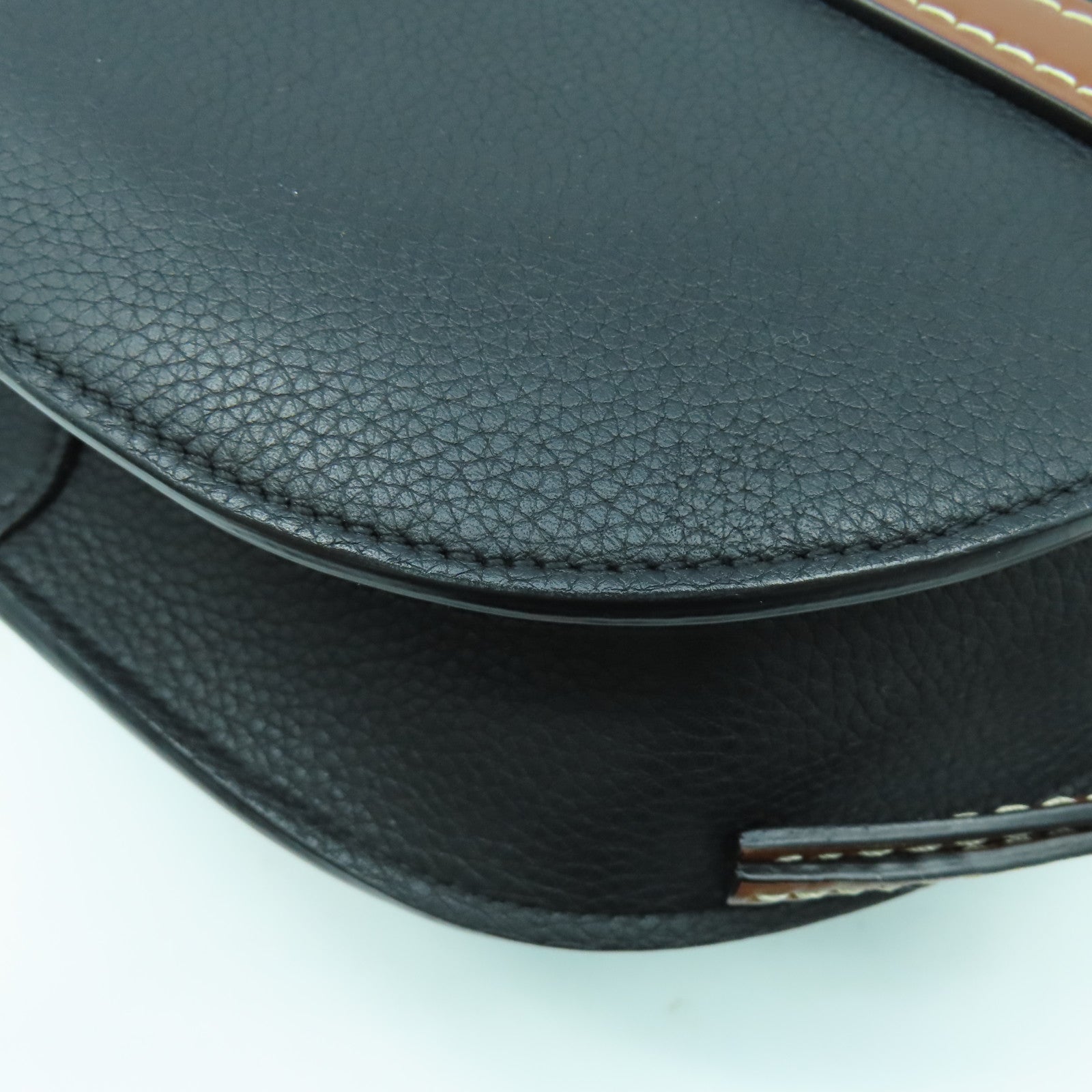 LOEWE 【激減優惠】牛皮皮革Gate Small金扣肩背袋黑色/啡色