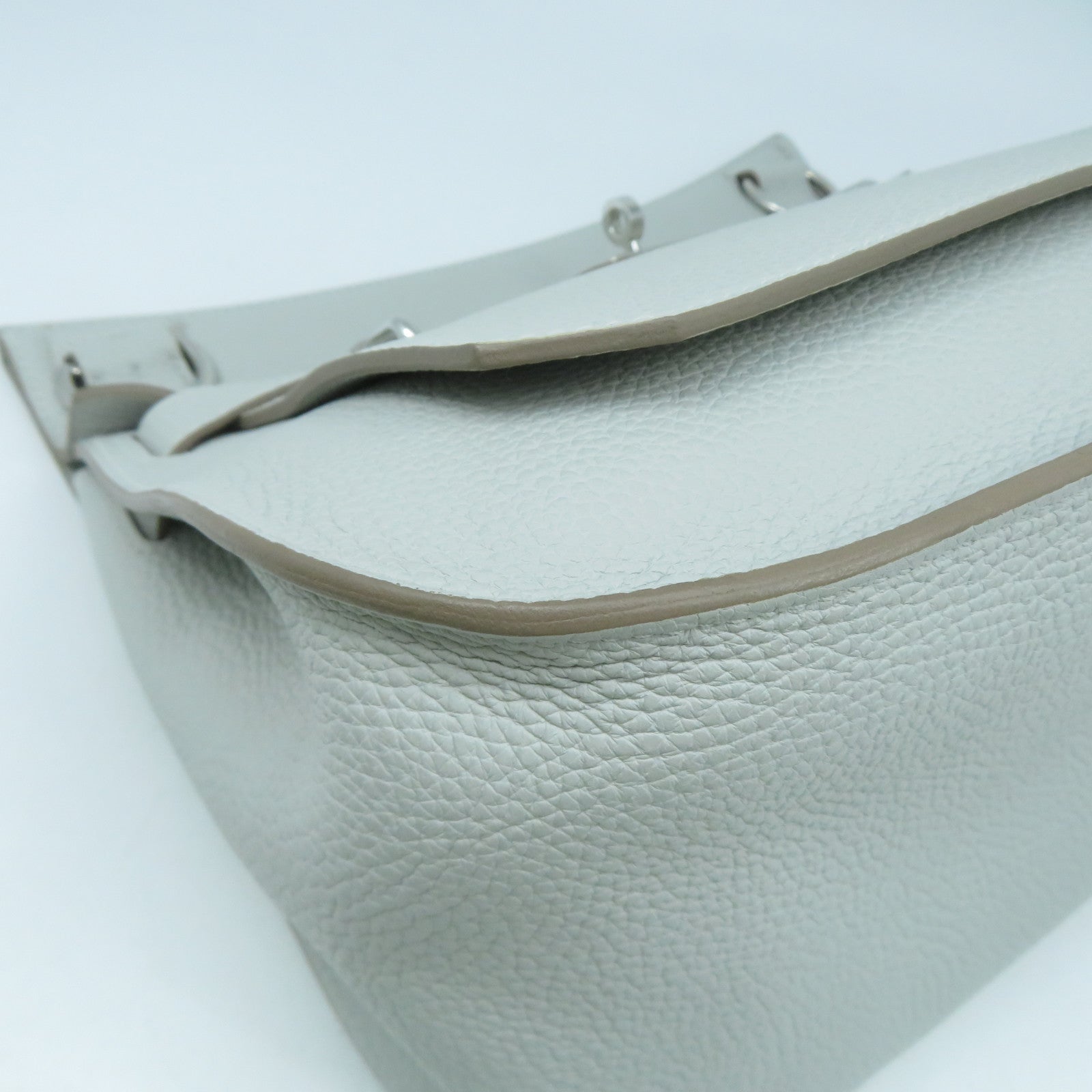 HERMES Clemence皮革Jypsiere 31銀扣肩背袋Gris Perle珍珠灰色