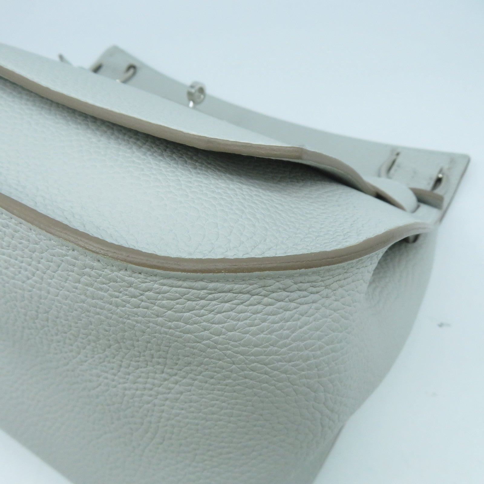 HERMES Clemence皮革Jypsiere 31銀扣肩背袋Gris Perle珍珠灰色
