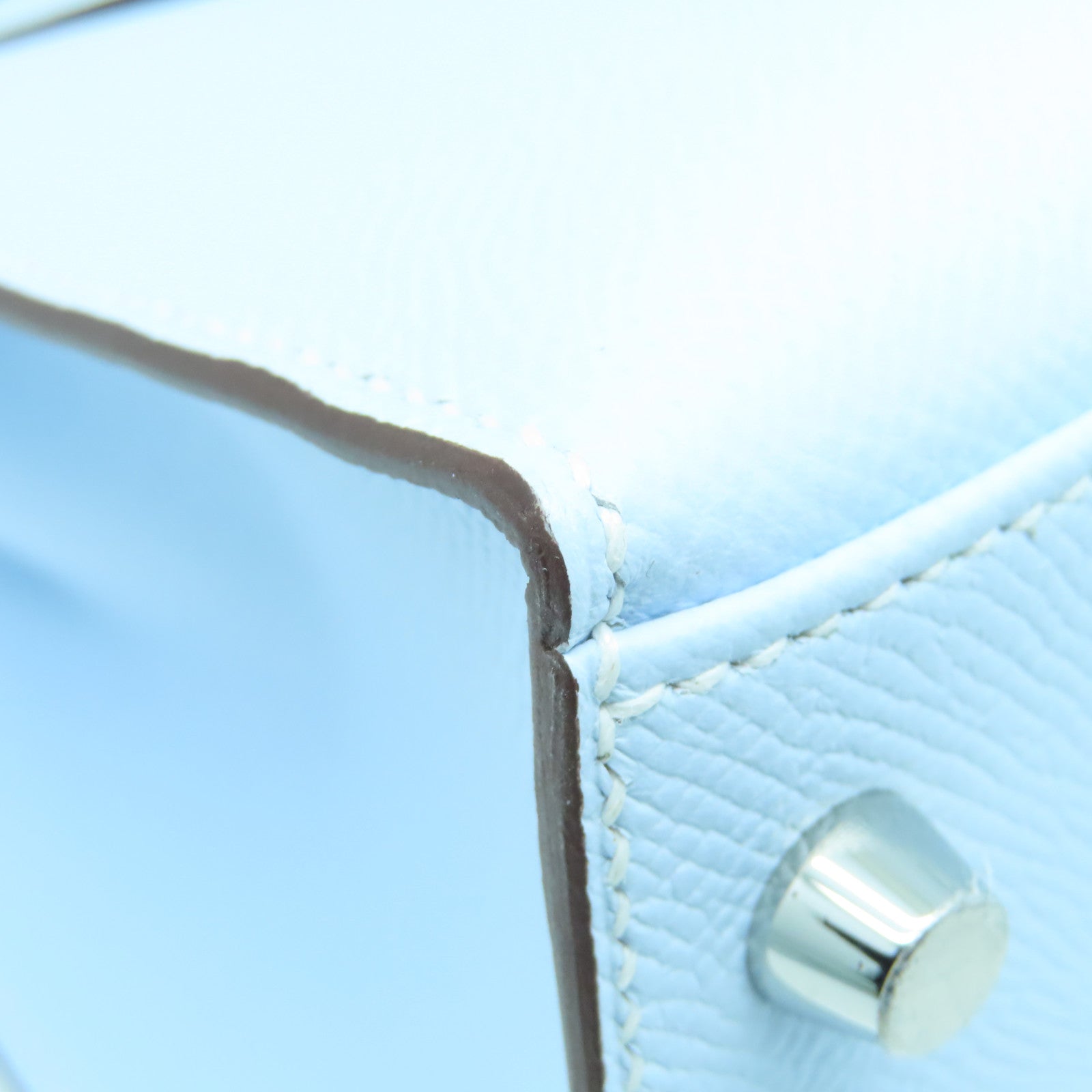 HERMES Epsom皮革Kelly 28銀扣手挽袋Blue Brume淺藍色