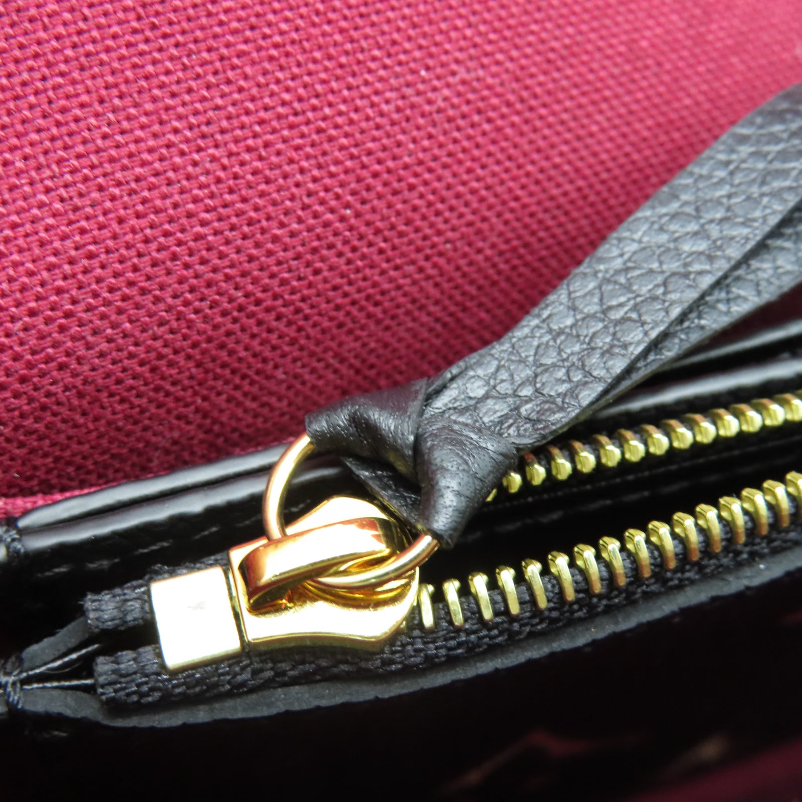LOUIS VUITTON Monogram Empreinte Felicie Pochette Gold Buckle Chain Shoulder Bag Black/White