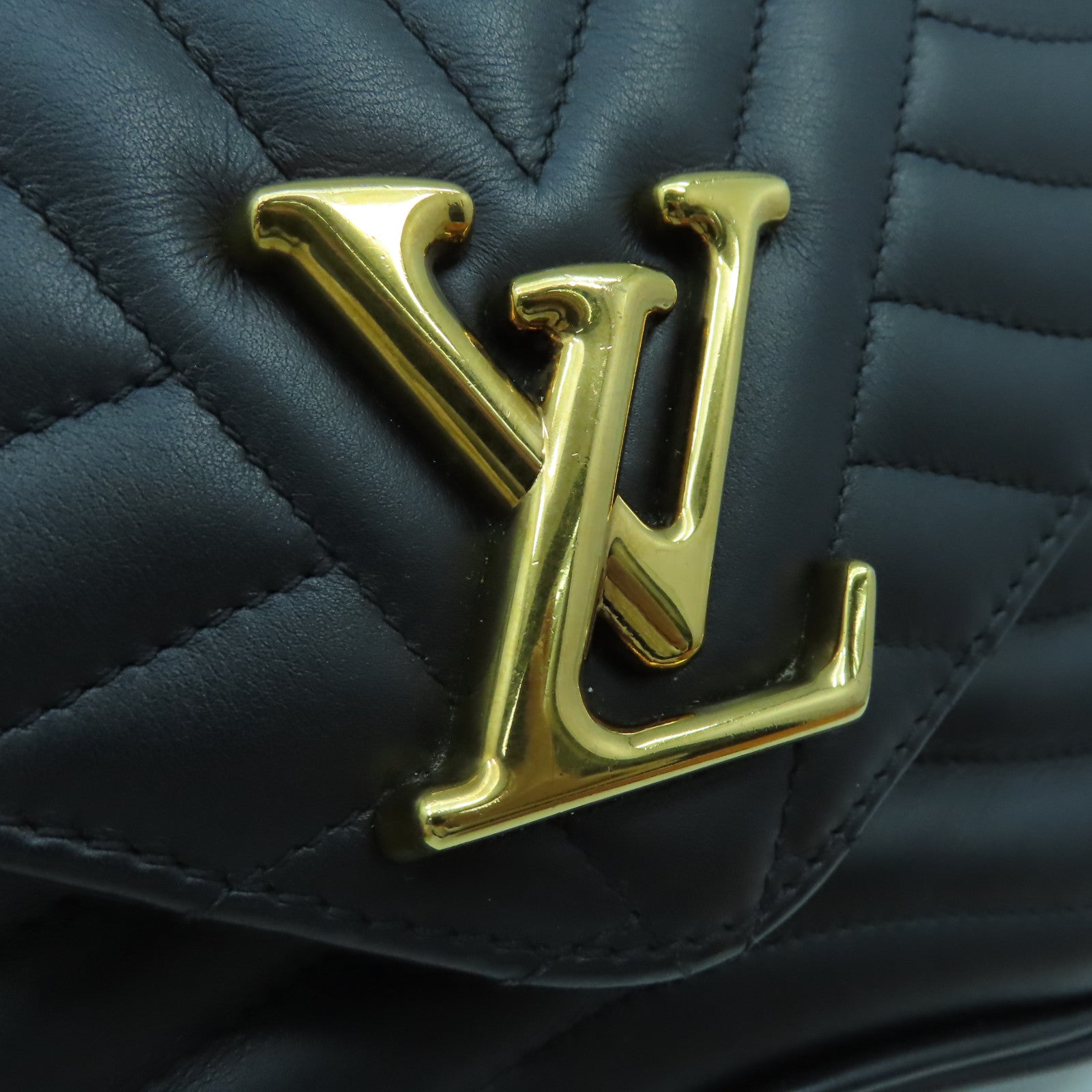 LOUIS VUITTON 牛皮皮革New Wave MM金扣手挽肩背兩用袋黑色