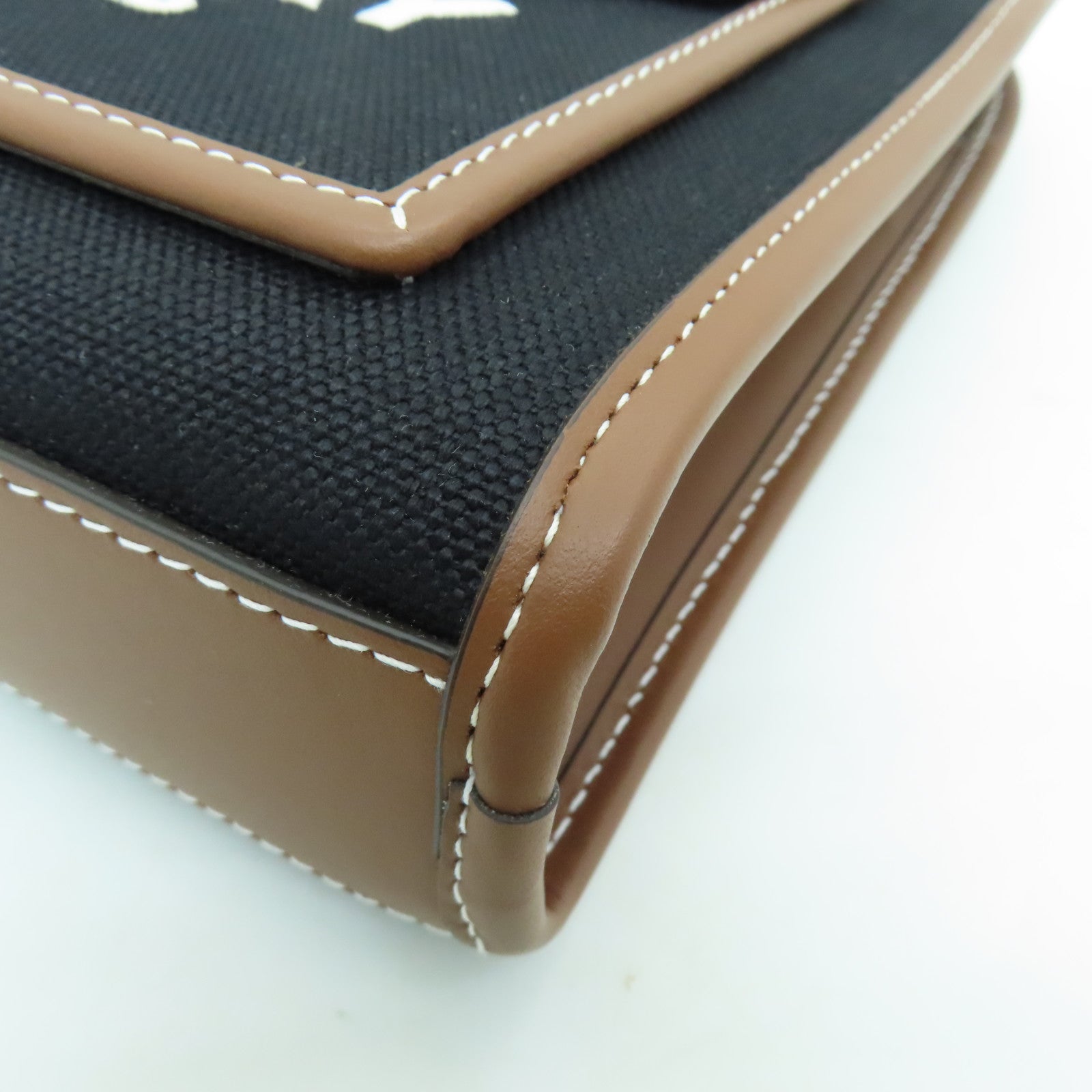 BURBERRY帆布/皮革Pocket Bag银扣手挽肩背两用袋黑色/啡色