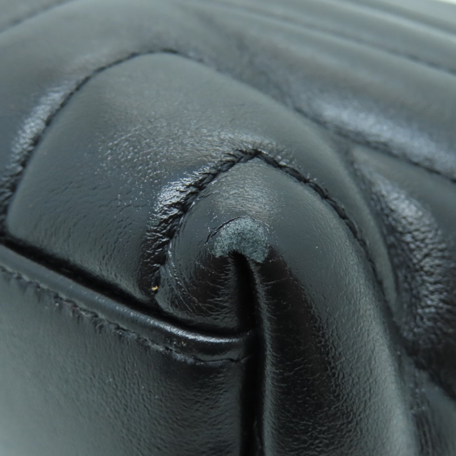SAINT LAURENT 斜紋牛皮皮革Loulou銀扣肩背袋黑色
