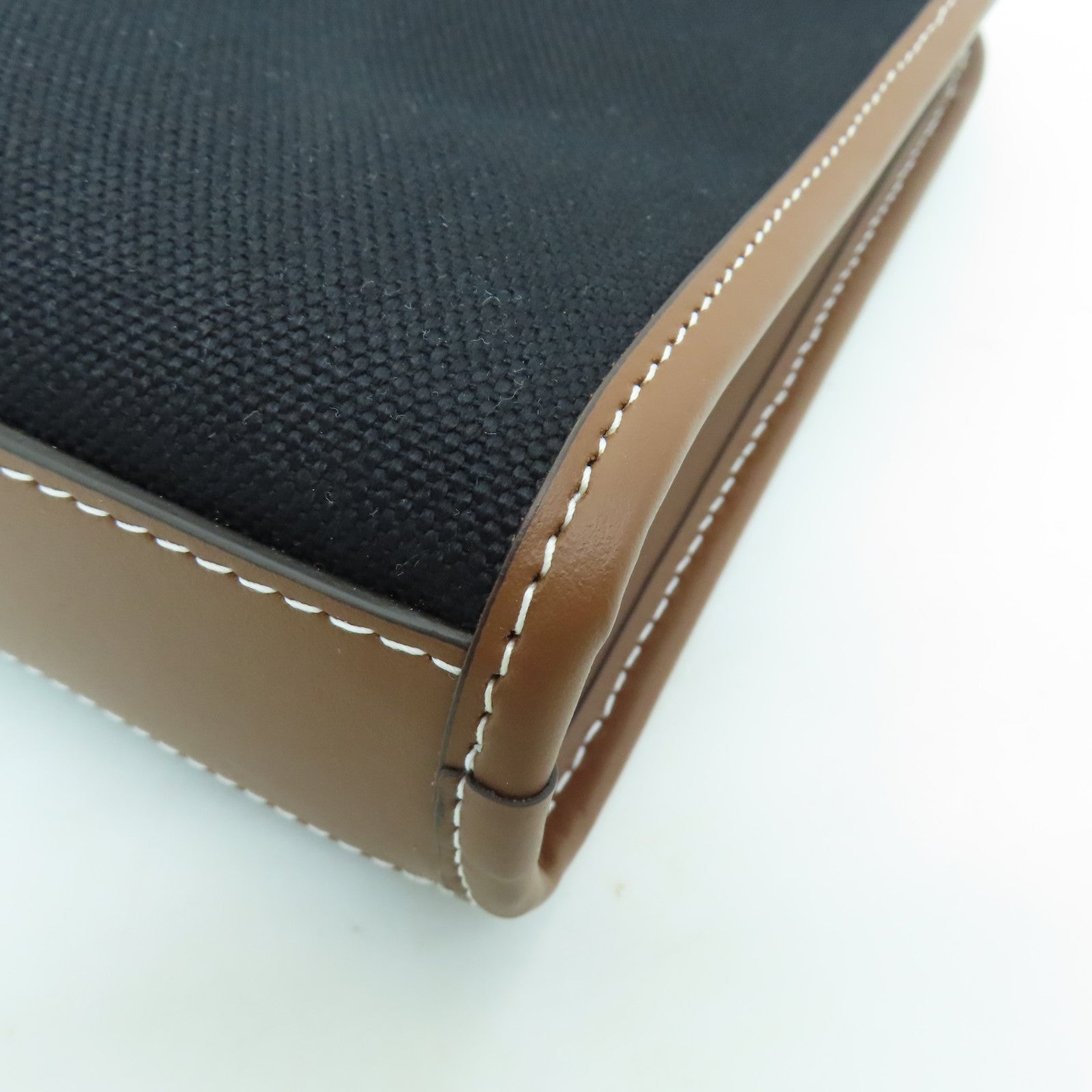 BURBERRY帆布/皮革Pocket Bag银扣手挽肩背两用袋黑色/啡色