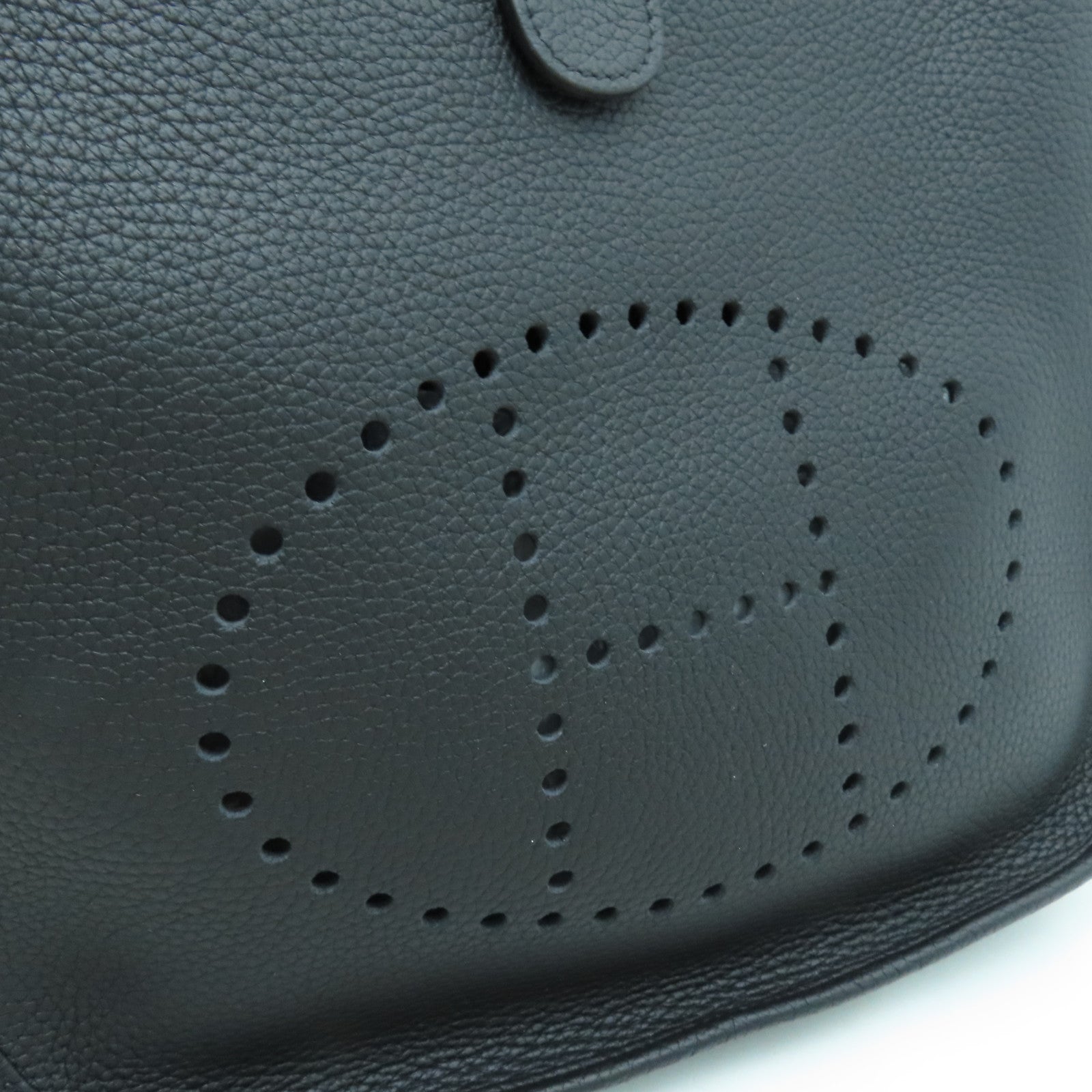 HERMES Clemence皮革Evelyne PM One Shoulder银扣肩背袋黑色