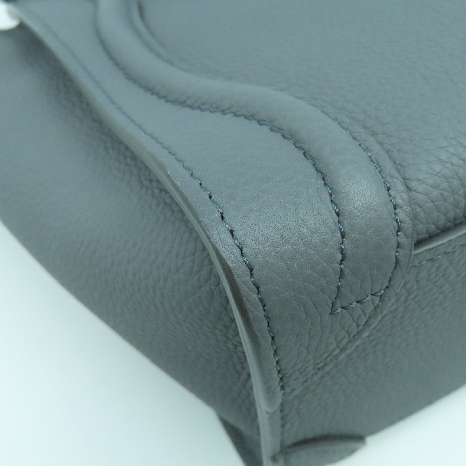 CELINE 【激減優惠】牛皮皮革Nano Luggage金扣手挽肩背兩用袋灰色