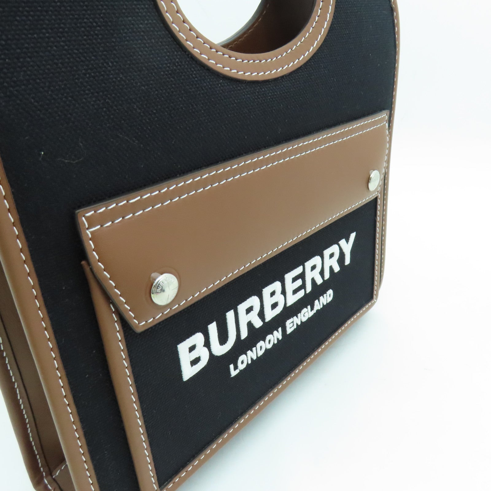 BURBERRY帆布/皮革Pocket Bag银扣手挽肩背两用袋黑色/啡色