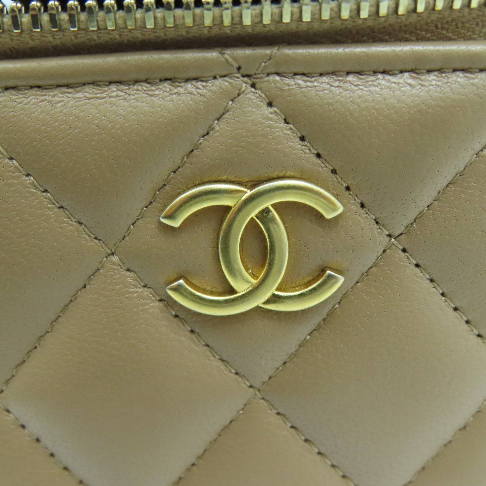 CHANEL 【激減優惠】羊皮皮革Chain Shoulder金扣鏈帶肩背袋米色