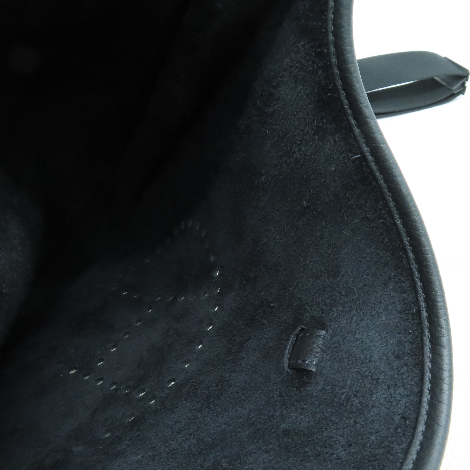 HERMES Clemence皮革Evelyne PM One Shoulder银扣肩背袋黑色