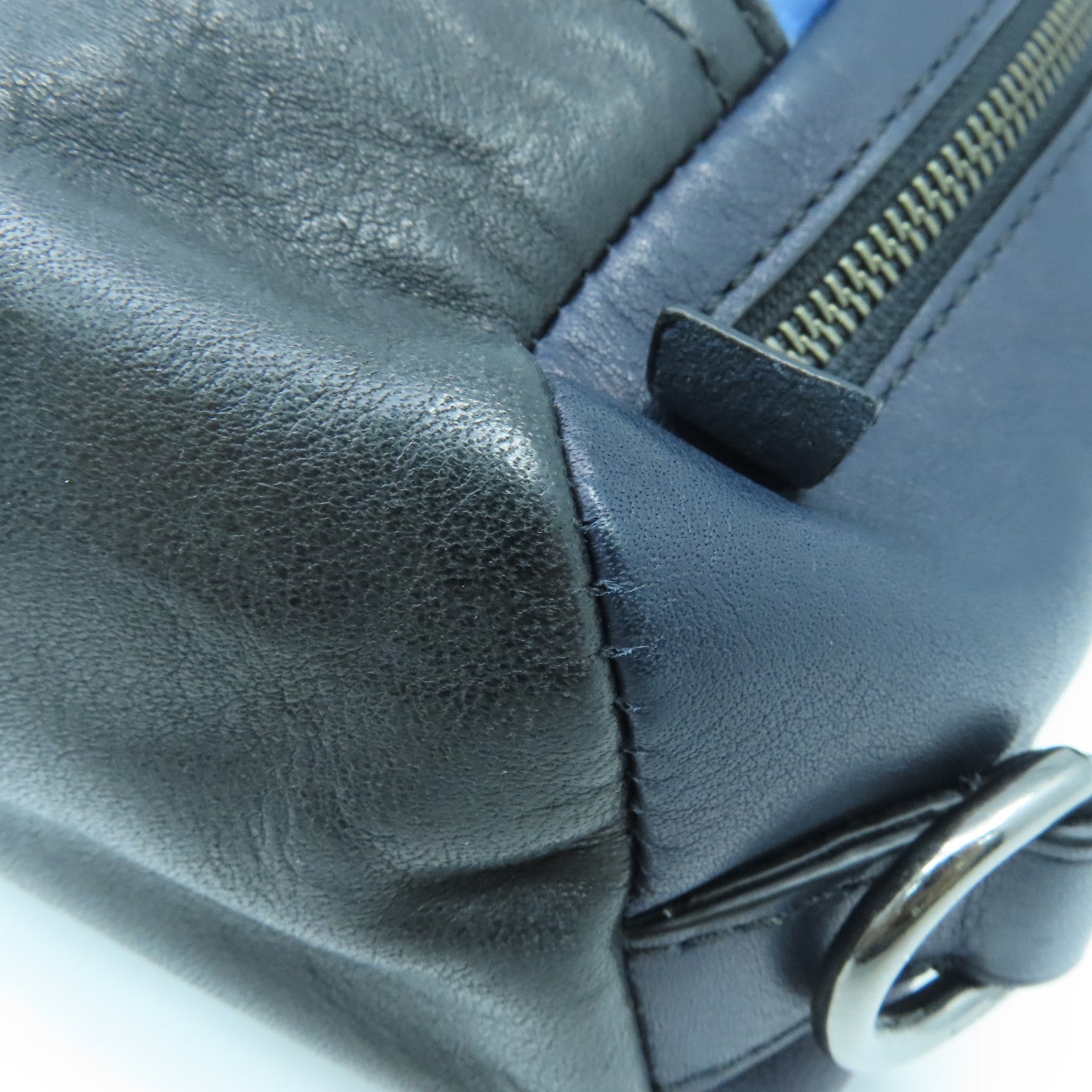 COACH 牛皮皮革Sling Pack Bag金扣/銀扣肩背袋藍色/黑色