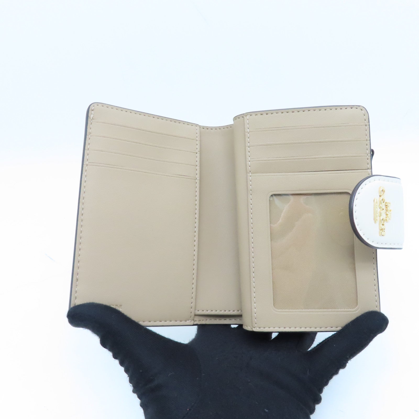 COACH cowhide leather Wallet gold buckle wallet beige