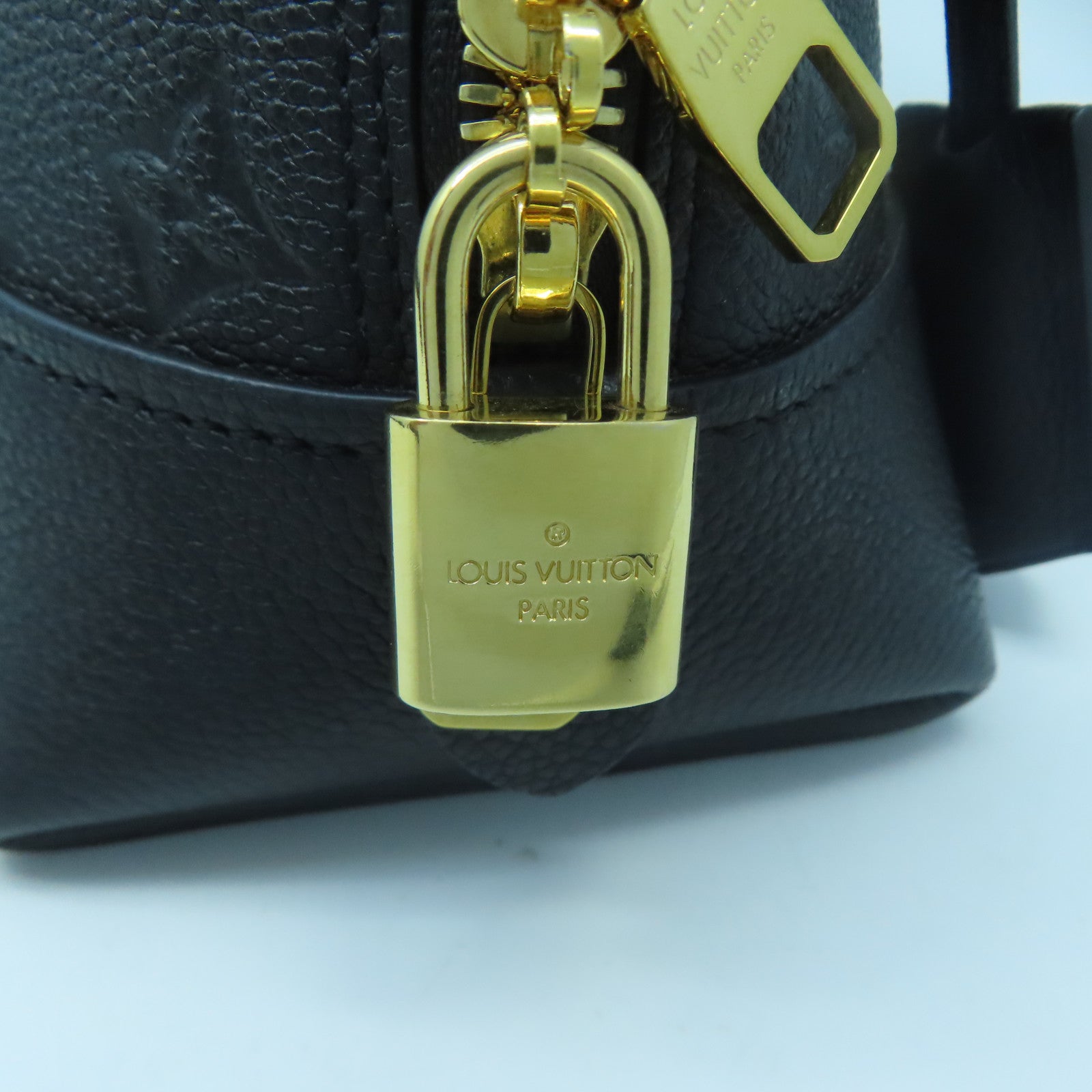 LOUIS VUITTON Monogram Empreinte Neo Alma BB金扣手挽肩背兩用袋黑色