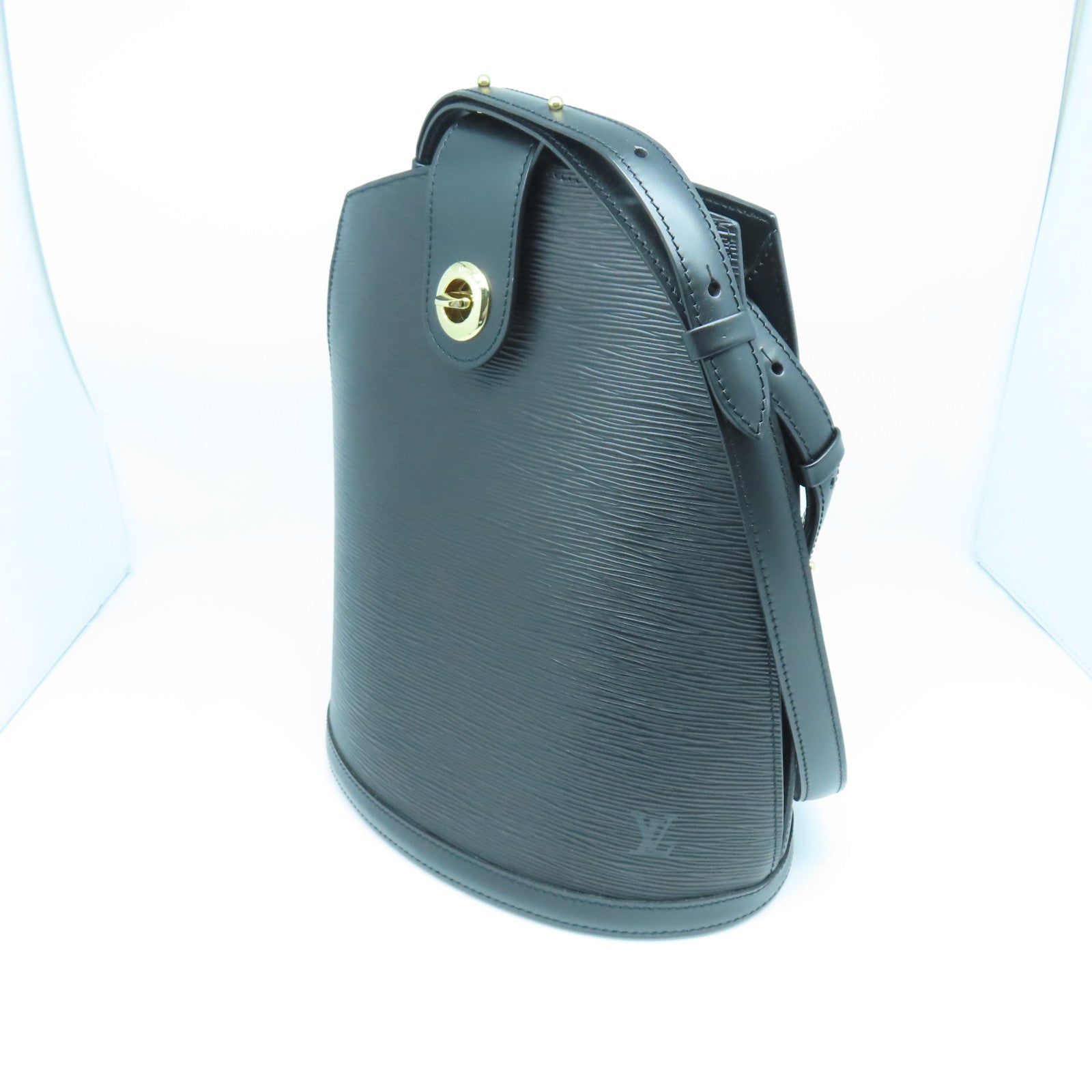 LOUIS VUITTON Epi Cluny金扣肩背袋黑色