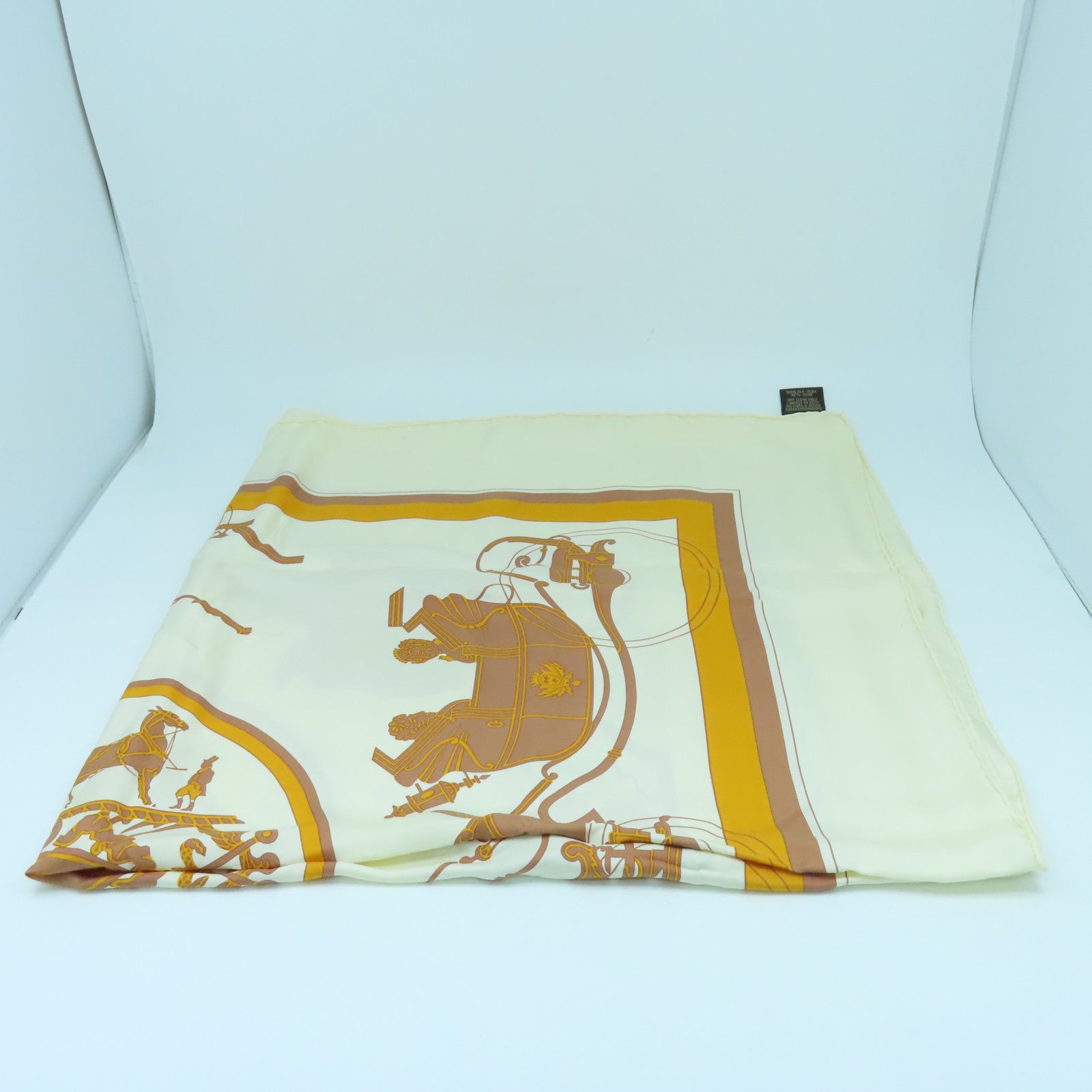 HERMES 絲質Scarf絲巾杏色/啡色/金色