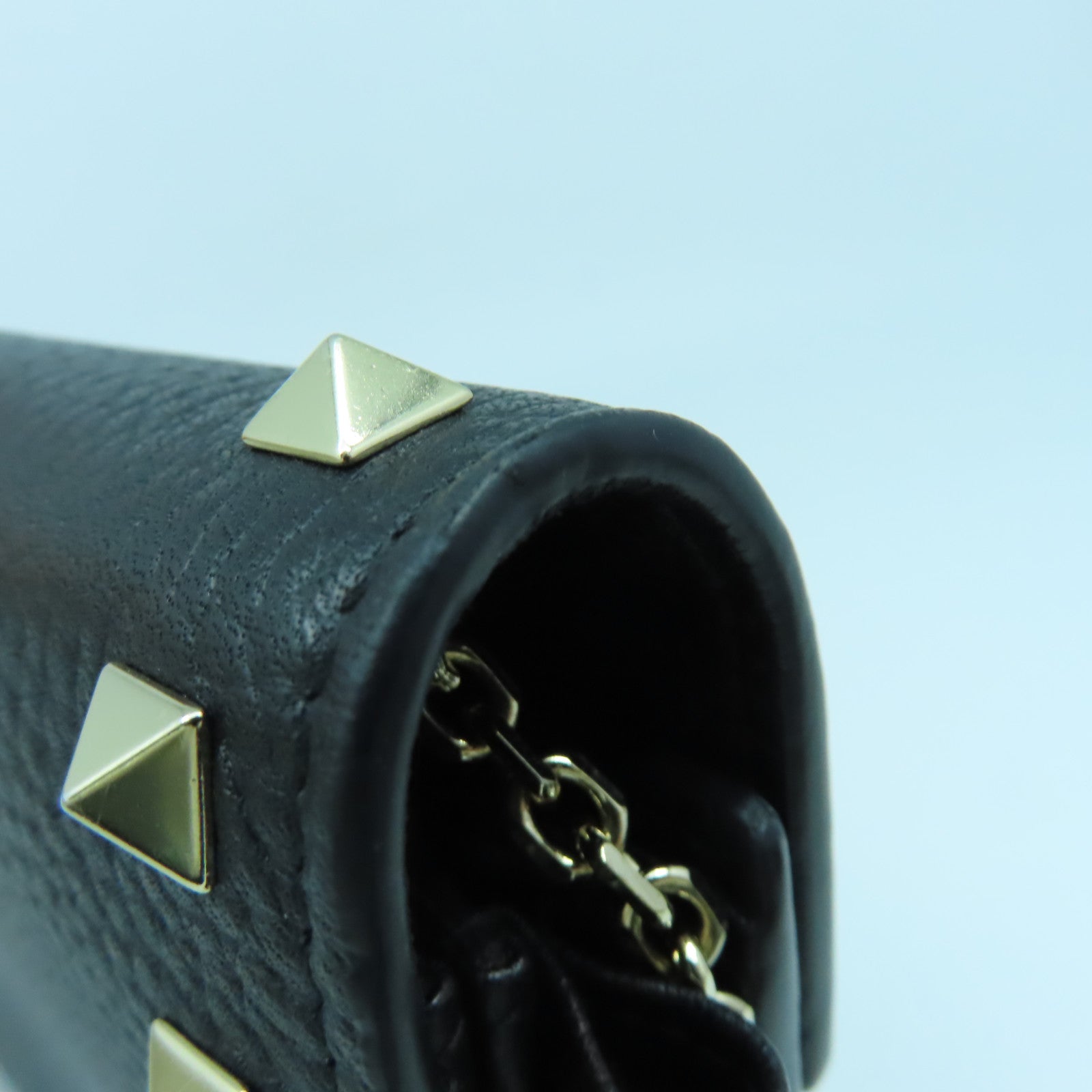 Valentino 牛皮皮革Chain Shoulder金扣鏈帶肩背袋黑色