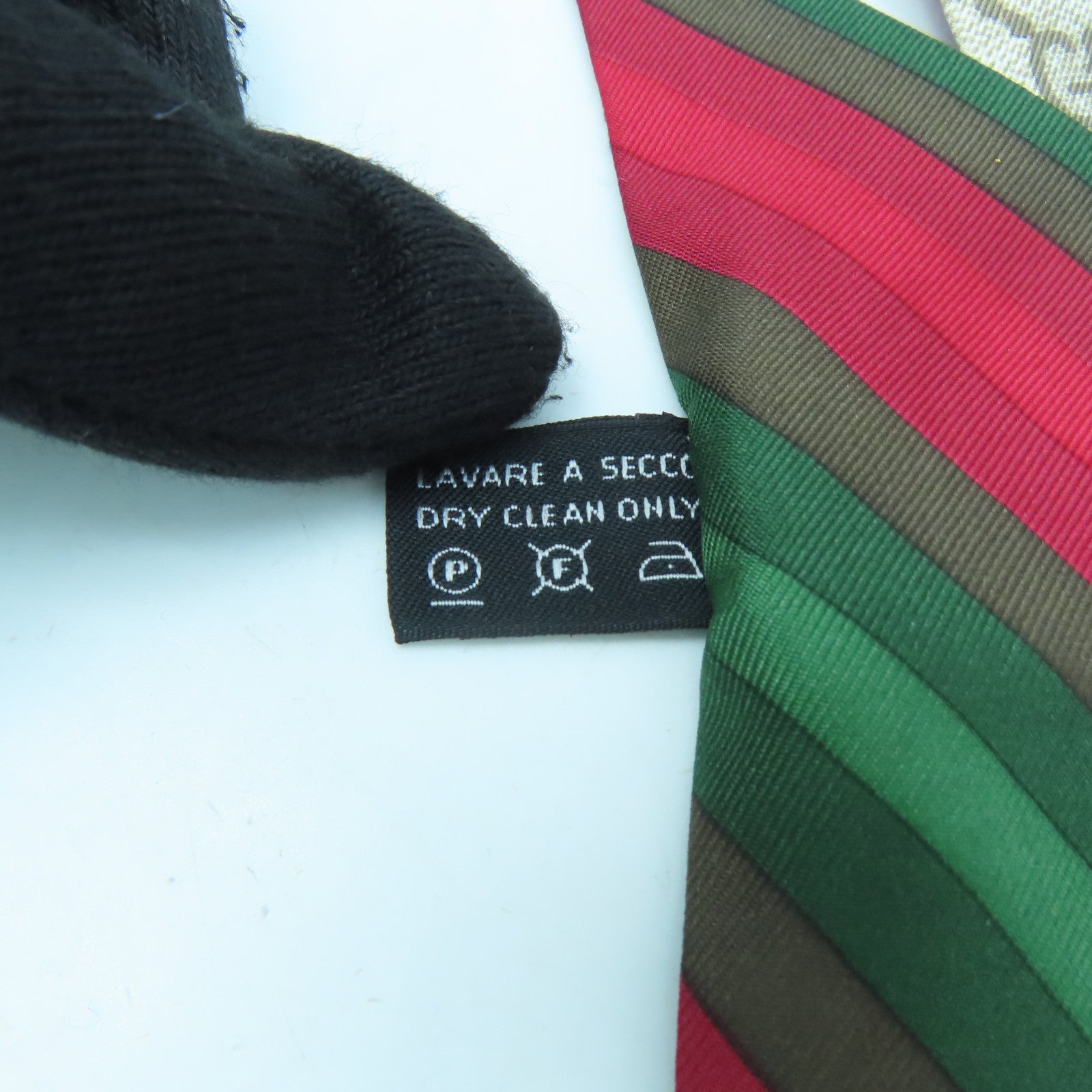 GUCCI 【激減優惠】絲質Scarf絲巾啡色/紅色/綠色