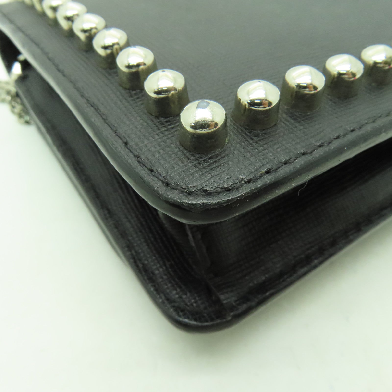 FENDI 牛皮皮革Karlito WOC銀扣鏈帶肩背袋黒色