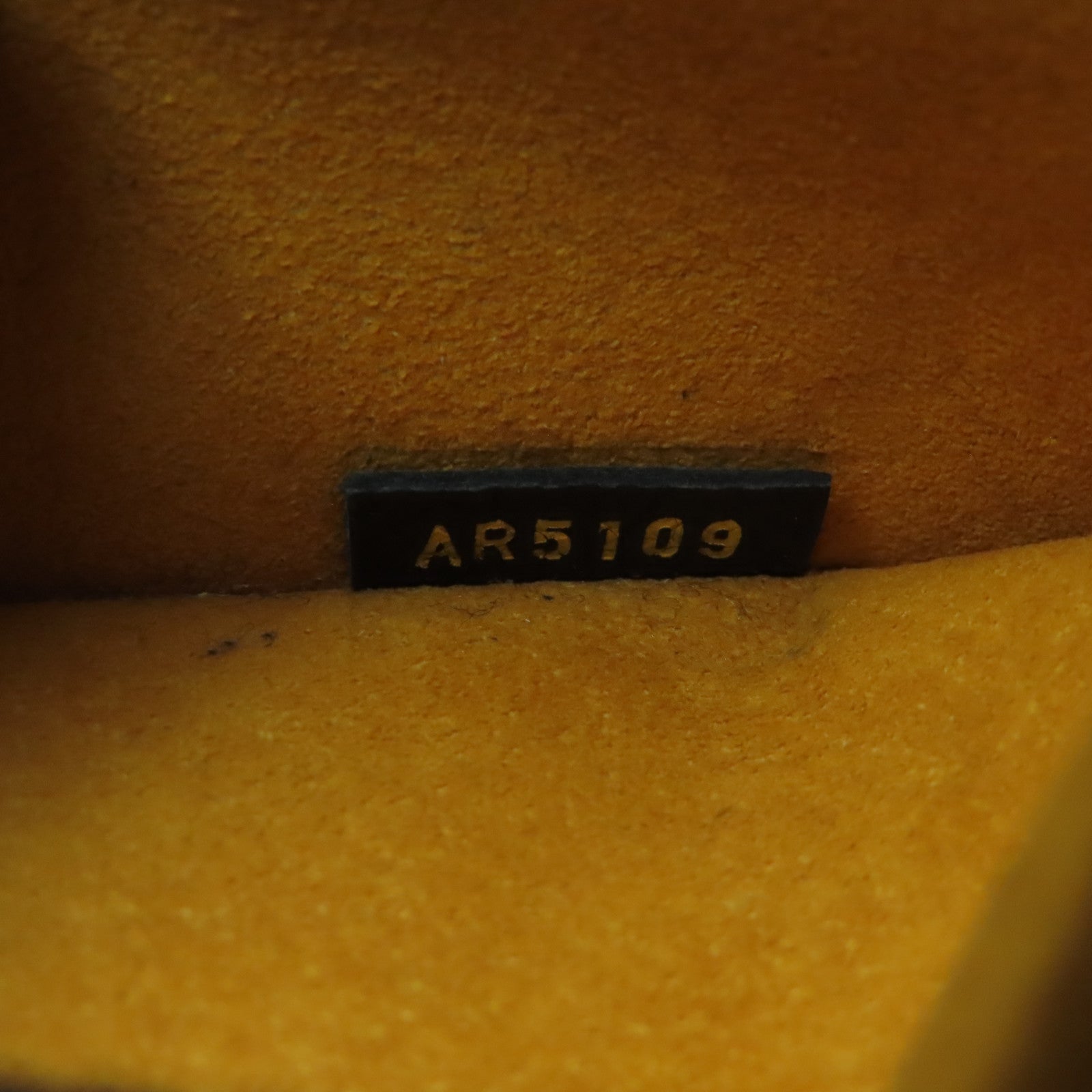 LOUIS VUITTON Monogram Empreinte Neo Alma BB金扣手挽肩背兩用袋黑色