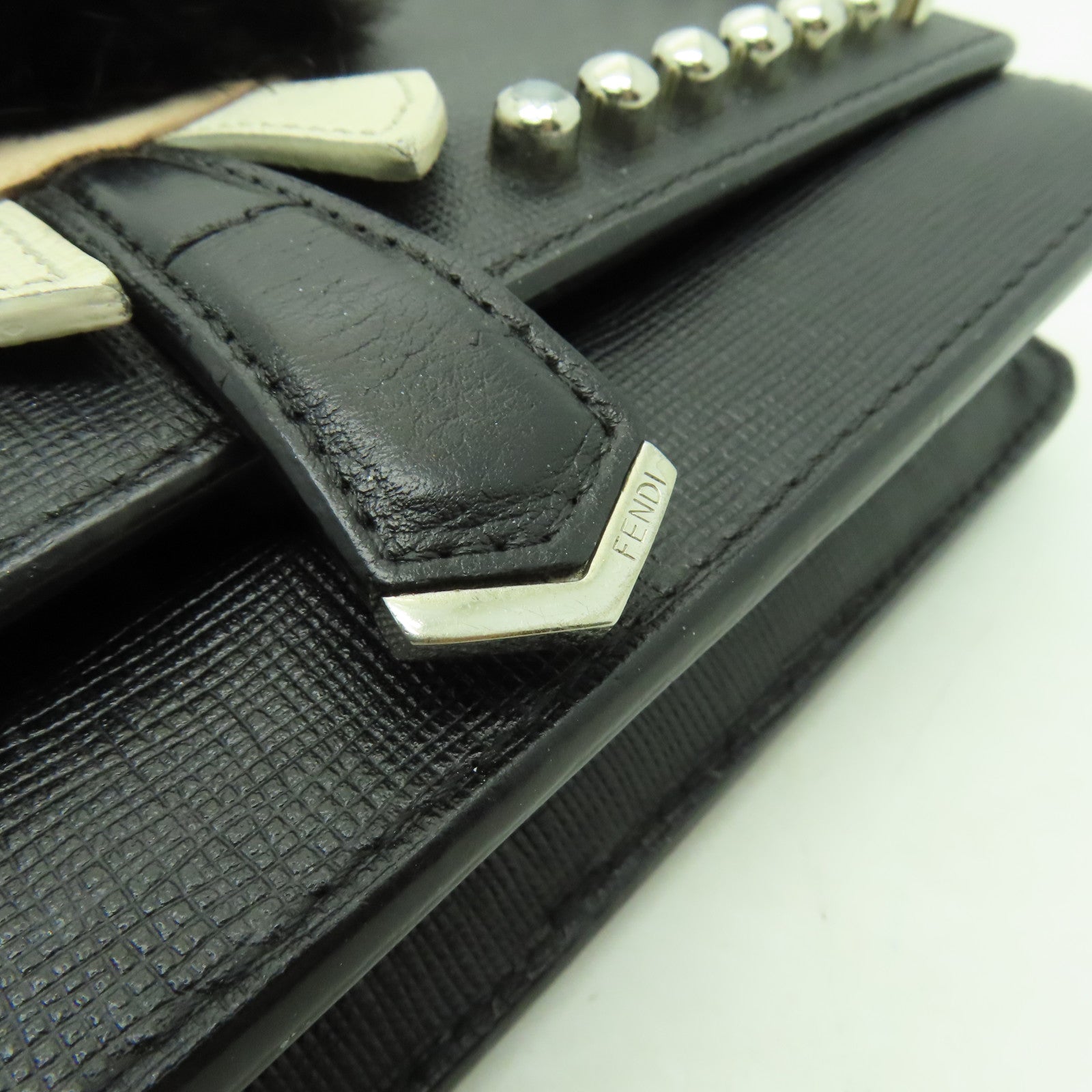 FENDI 牛皮皮革Karlito WOC銀扣鏈帶肩背袋黒色