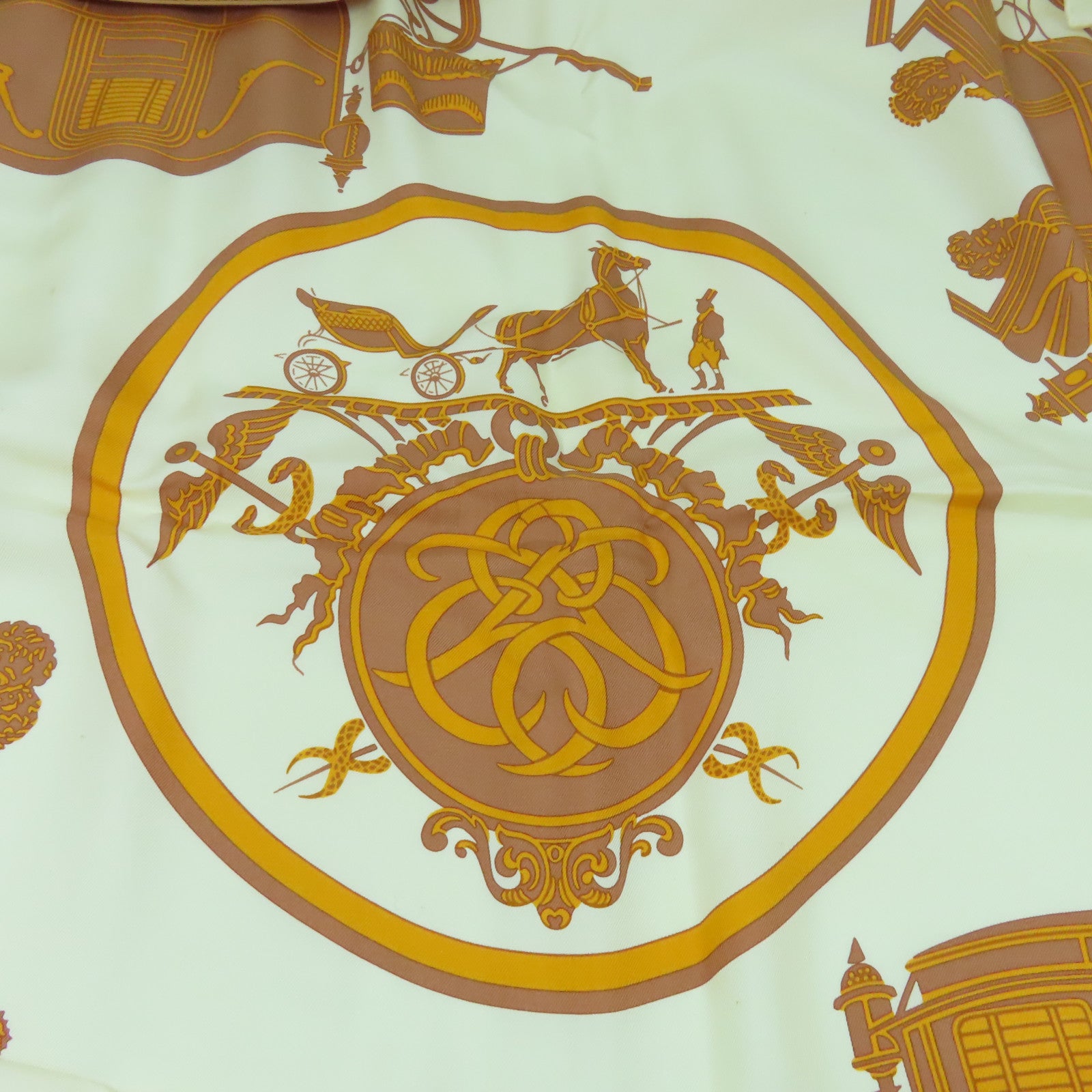 HERMES 絲質Scarf絲巾杏色/啡色/金色