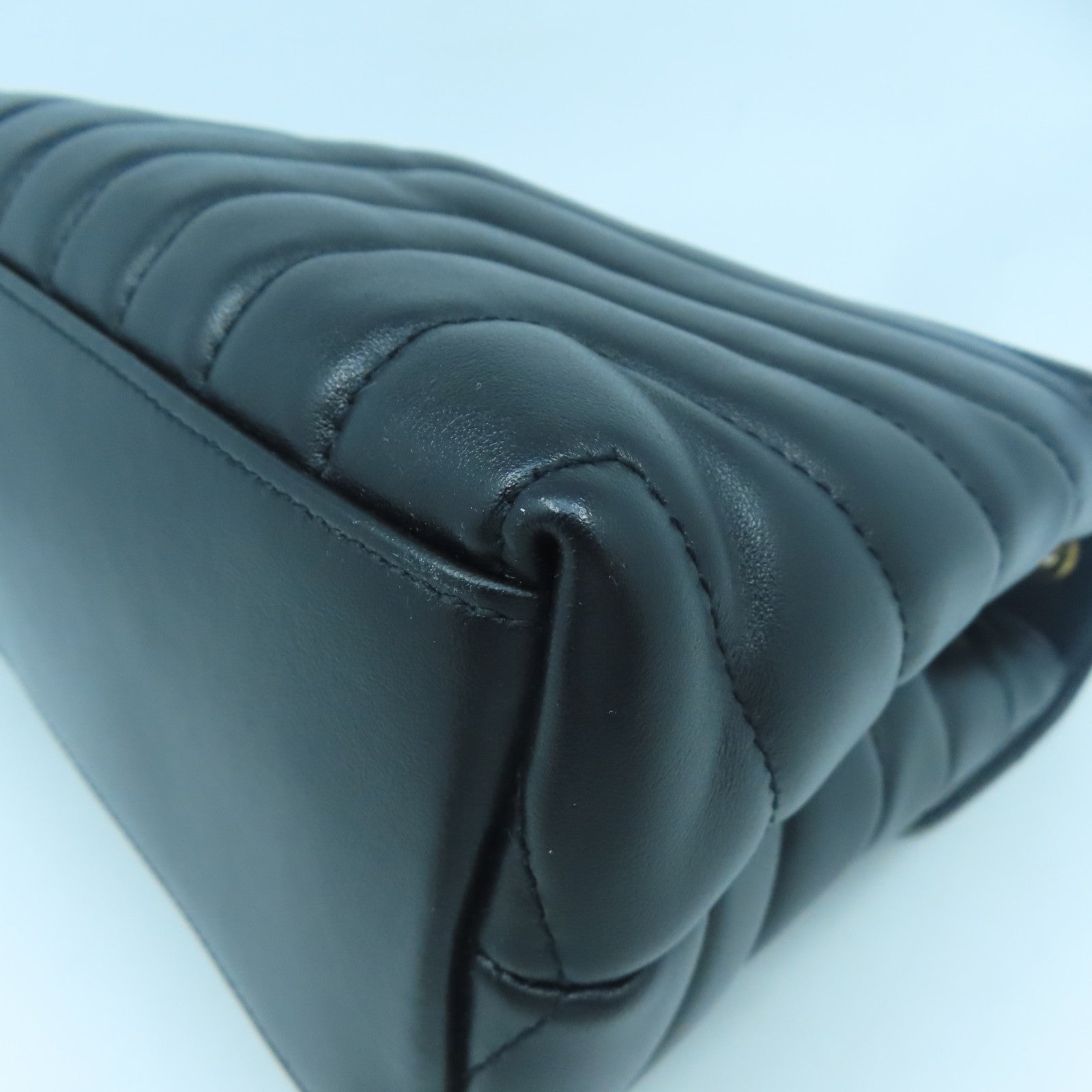 SAINT LAURENT 牛皮皮革Lou Lou金扣鏈帶肩背袋黑色