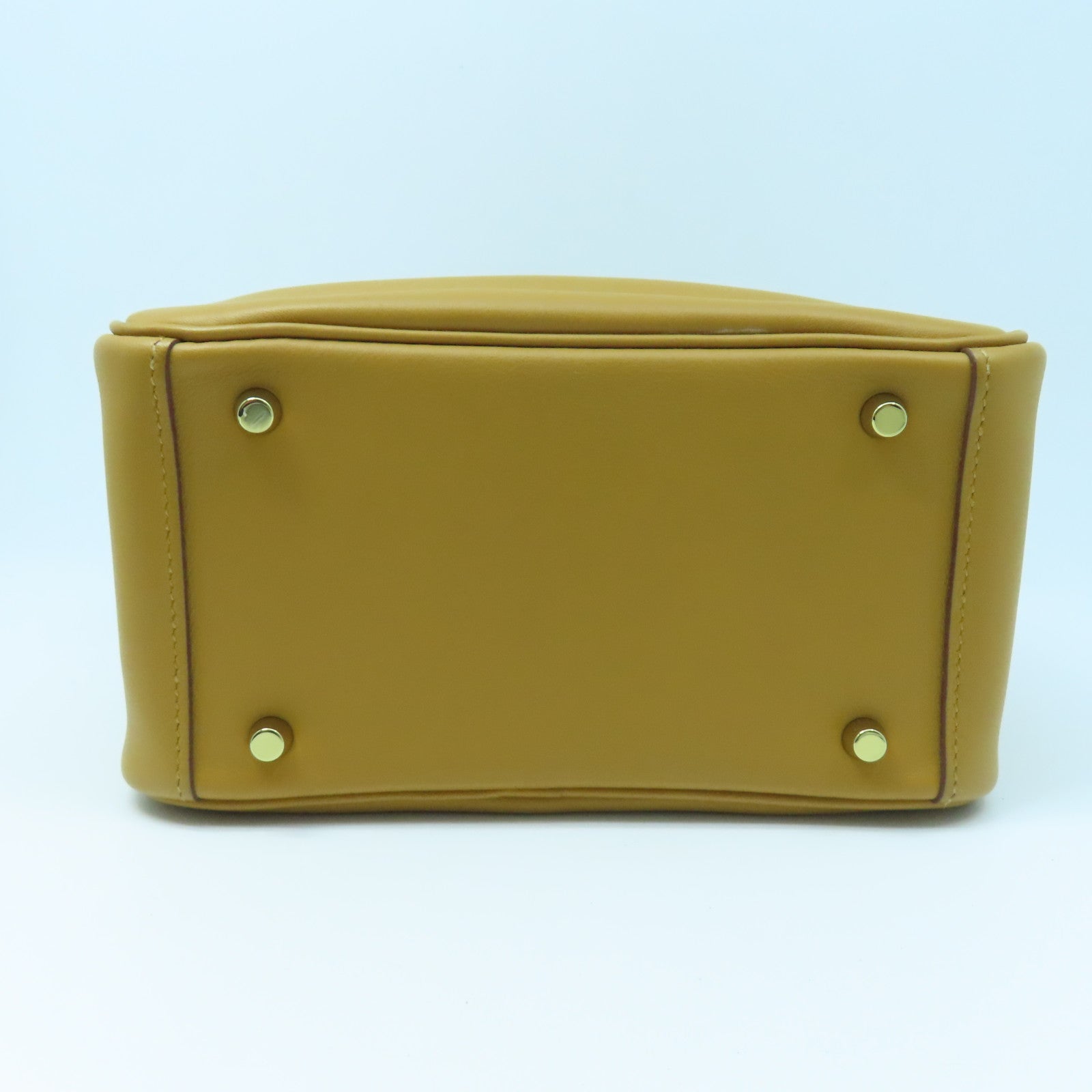 HERMES Swift Leather Mini Lindy Gold Buckle Handle Shoulder Bag Sesame Color