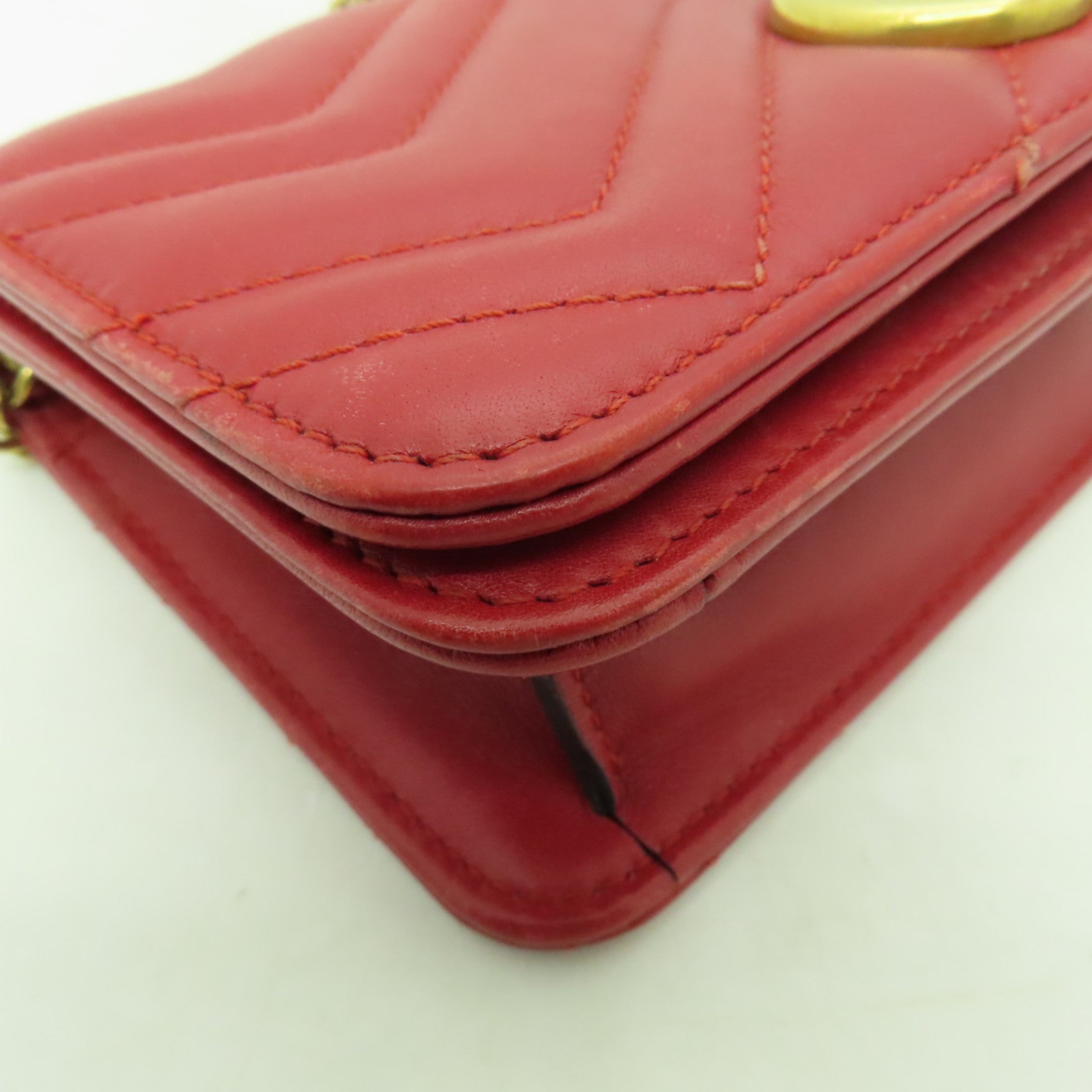 GUCCI 牛皮皮革GG Marmont Mini金扣鏈帶肩背袋紅色
