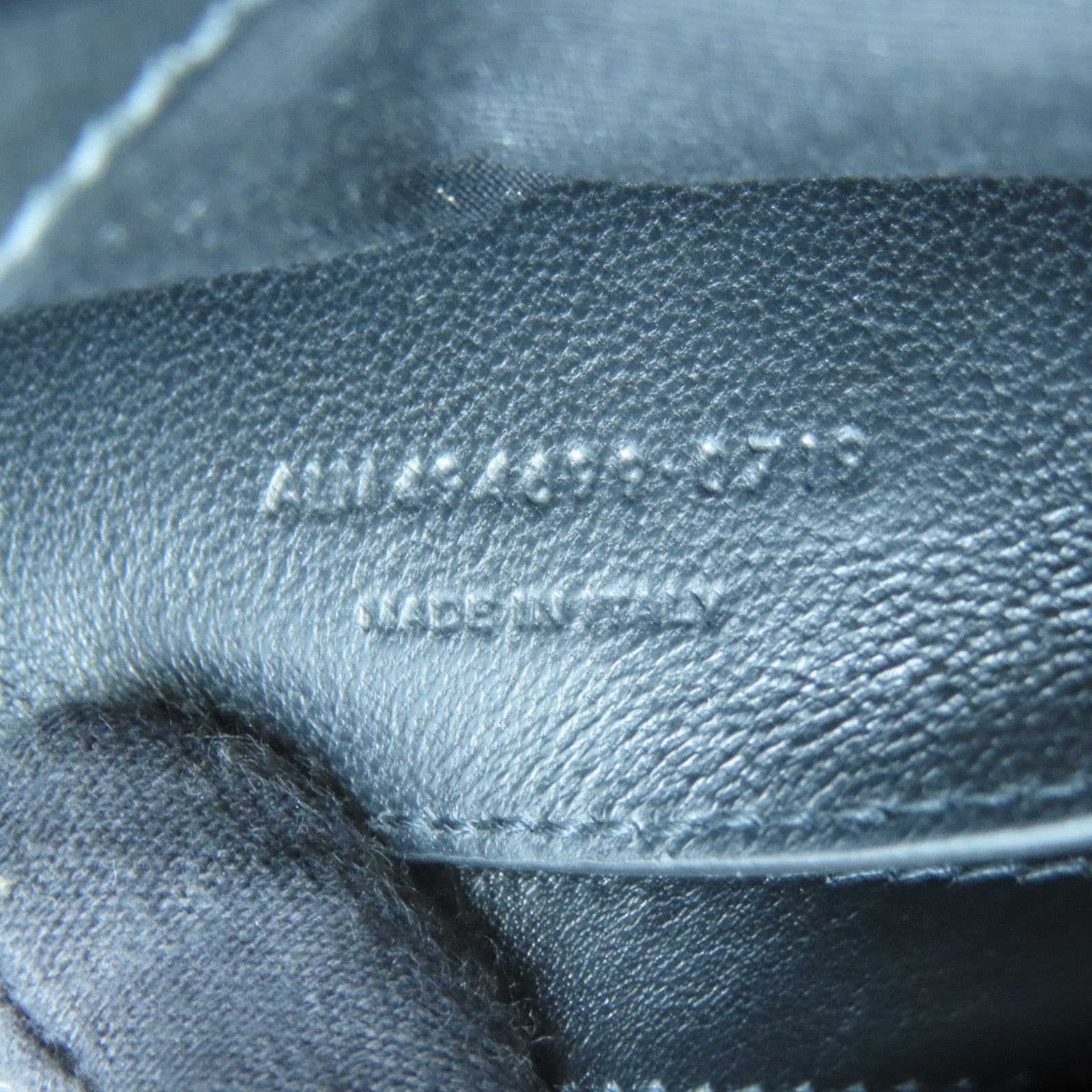 SAINT LAURENT 牛皮皮革Lou Lou金扣鏈帶肩背袋黑色