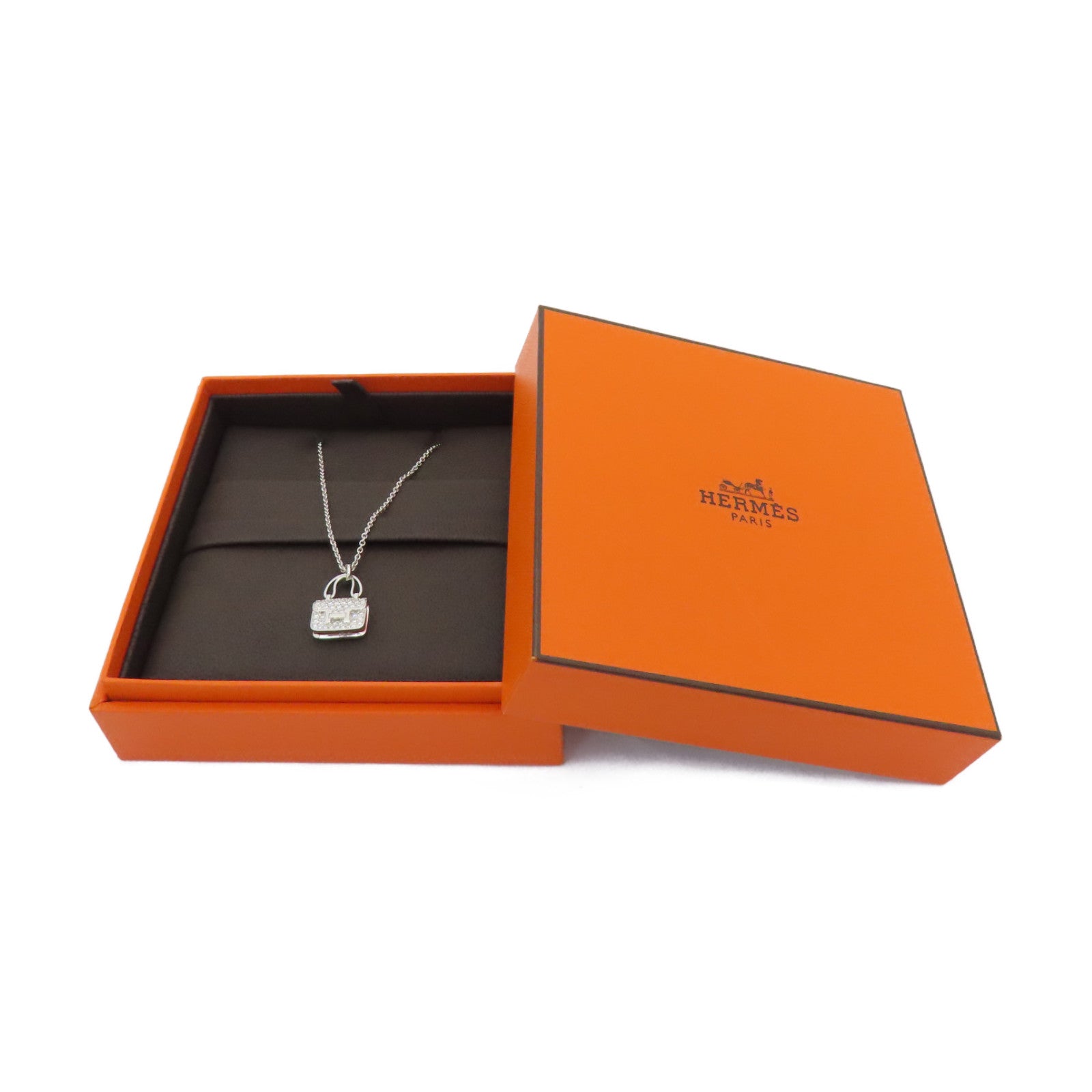 HERMES 18K白金Amuletts Constance Pendant 0.44ct钻石项链