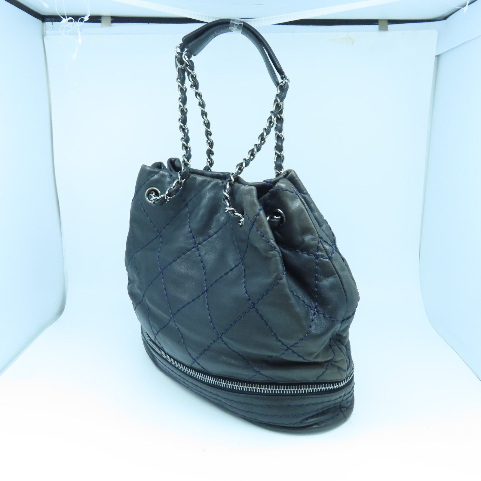 CHANEL 菱格牛皮皮革Chain Shoulder銀扣鏈帶肩背袋黑色