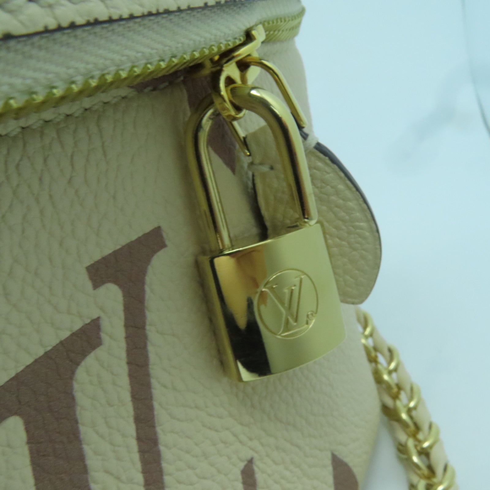 LOUIS VUITTON Empreinte Vanity PM金扣手挽肩背兩用袋米色