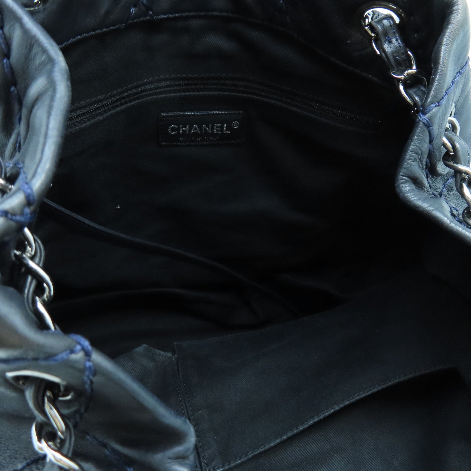 CHANEL 菱格牛皮皮革Chain Shoulder銀扣鏈帶肩背袋黑色