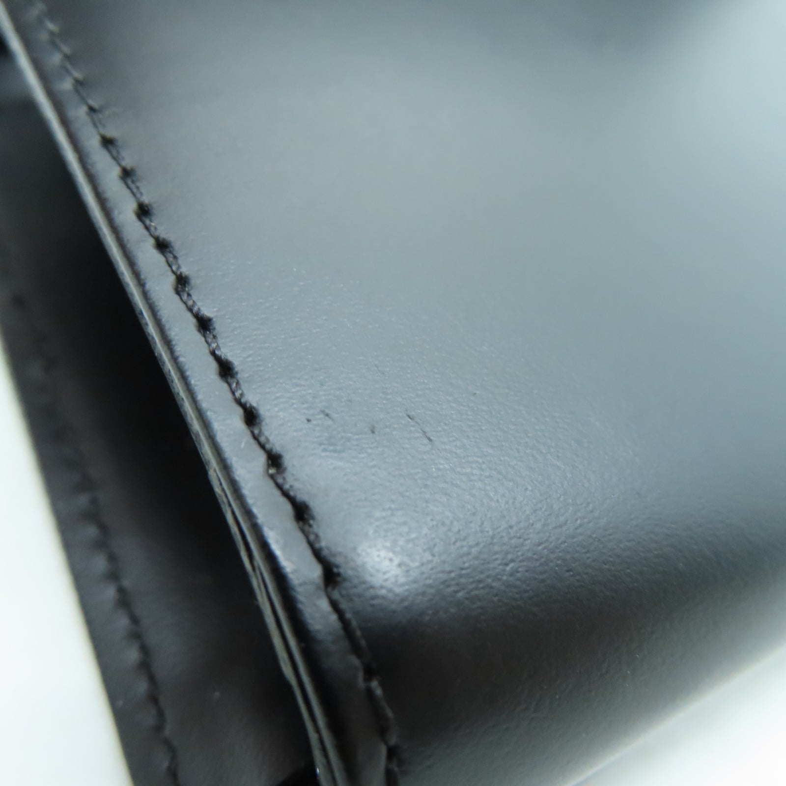 LOUIS VUITTON Epi皮革Honfleur金扣肩背袋黑色
