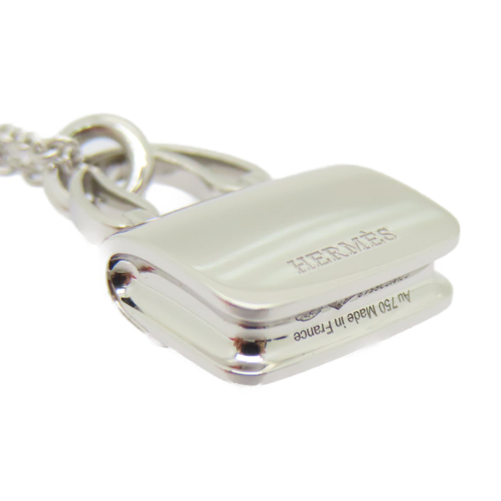 HERMES 18K白金Amuletts Constance Pendant 0.44ct钻石项链