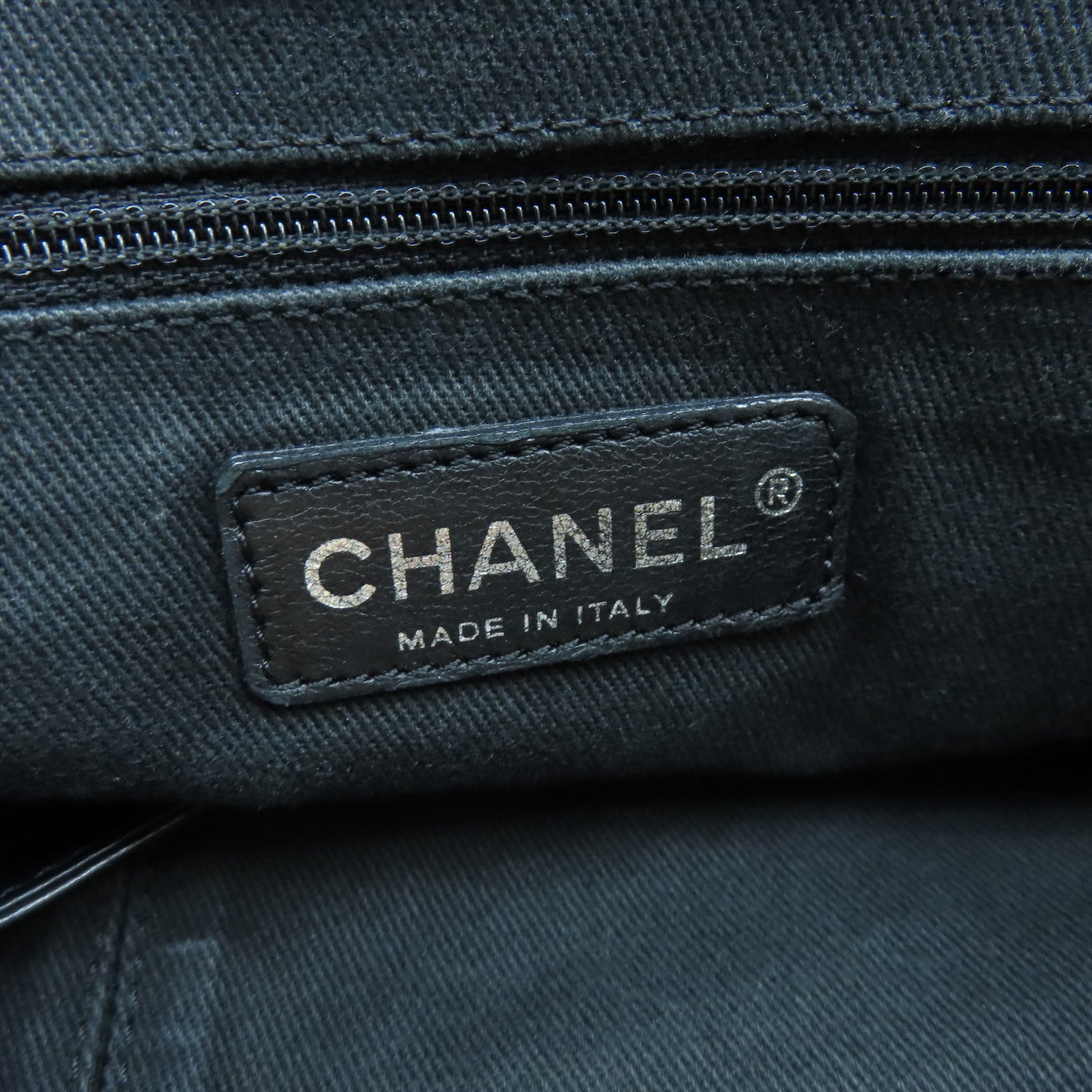 CHANEL 菱格牛皮皮革Chain Shoulder銀扣鏈帶肩背袋黑色